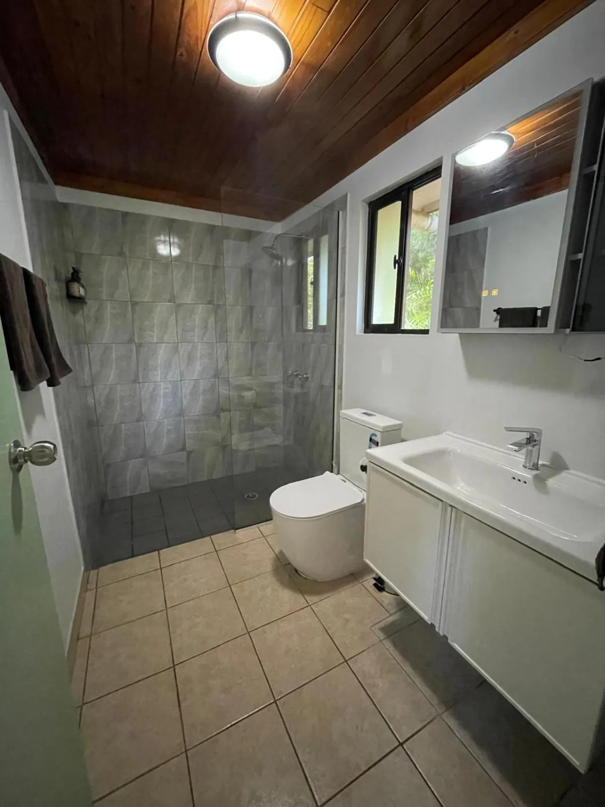 Bathroom in Waidroka Bay Resort