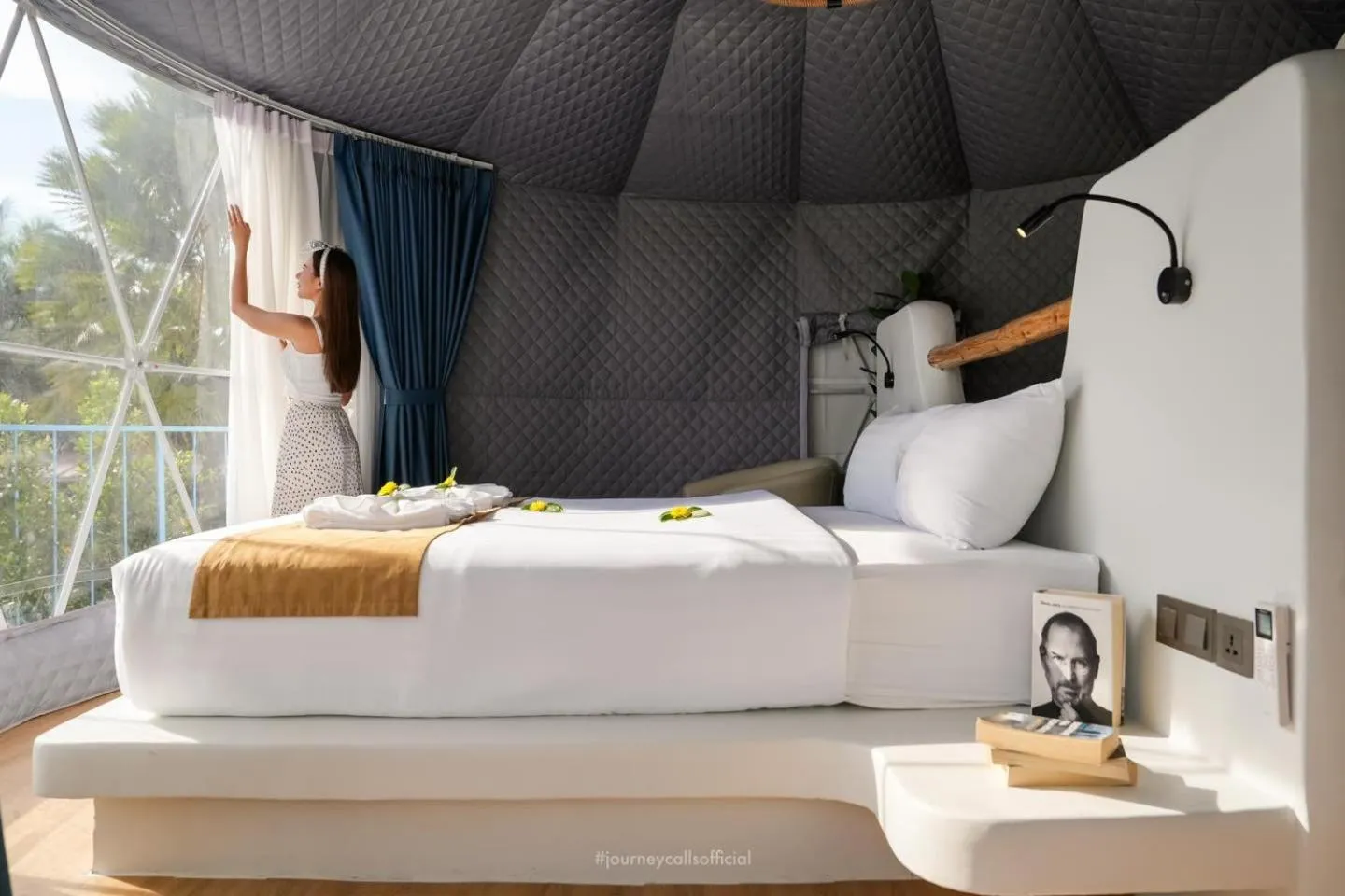 Bedroom, Bed in Le Resort and Villas