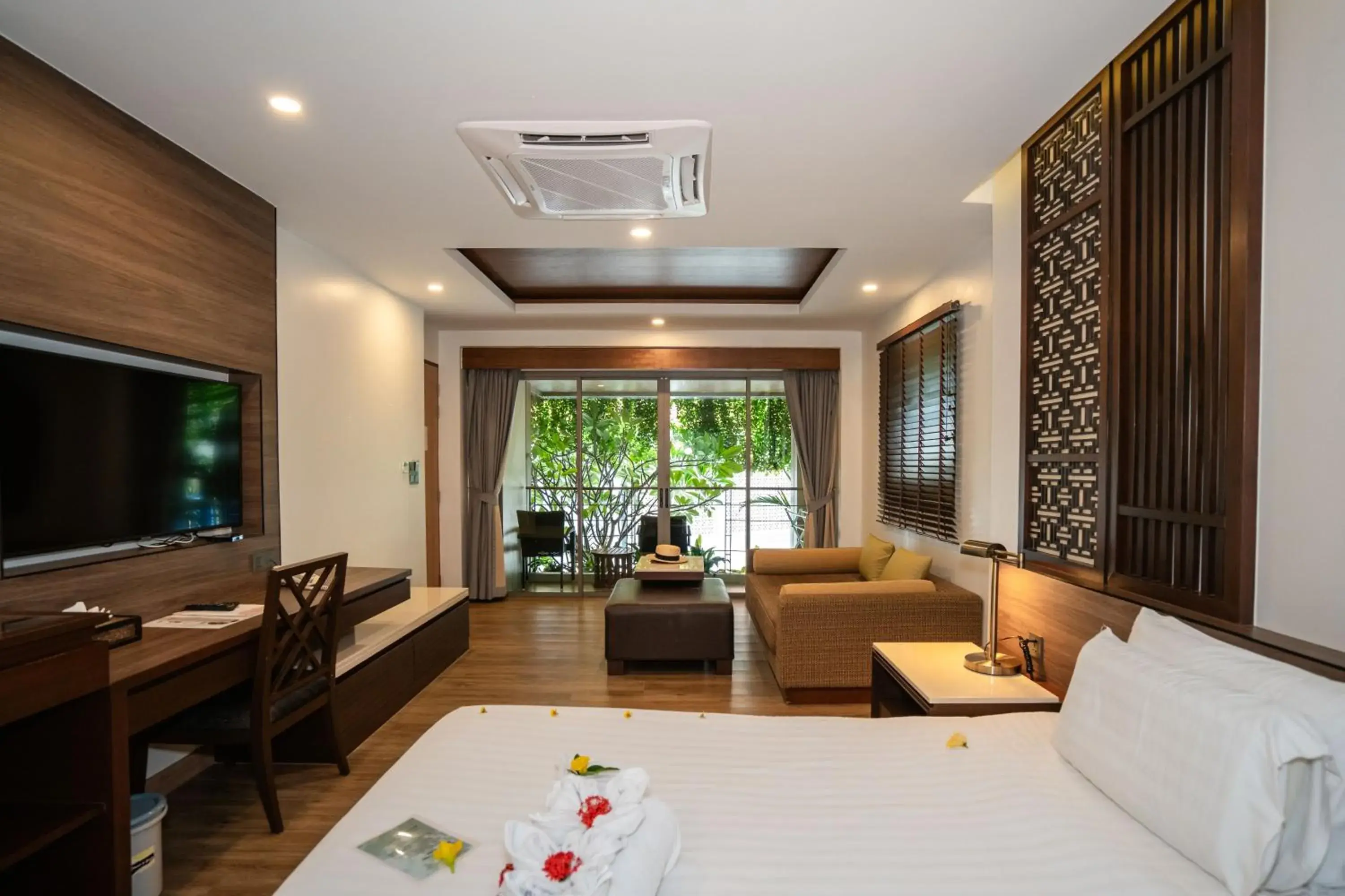 Villa Triple Room with Garden View in Le Resort and Villas Villa Triple Room with Garden View in Le Resort and Villas