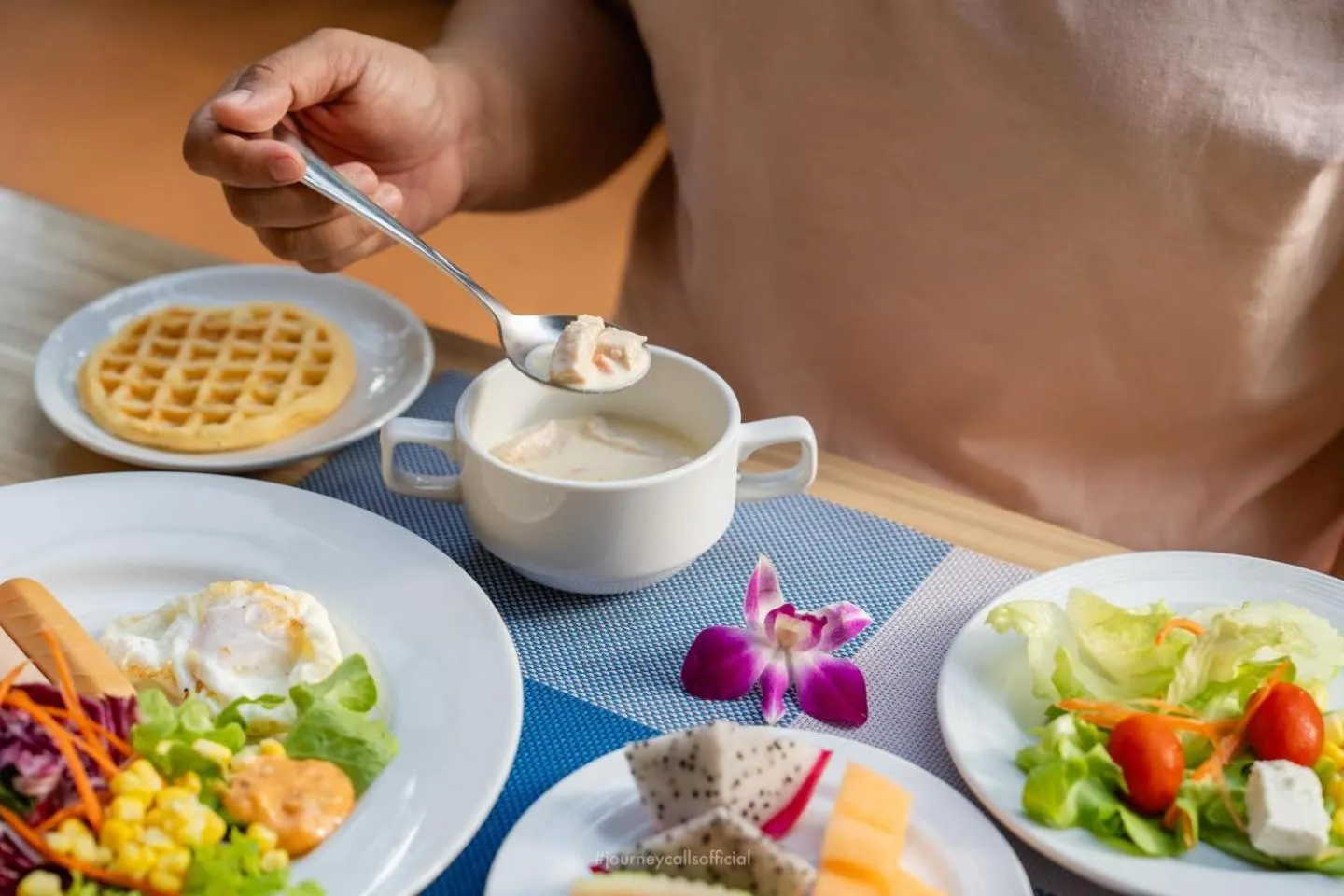 Food and drinks in Le Resort and Villas