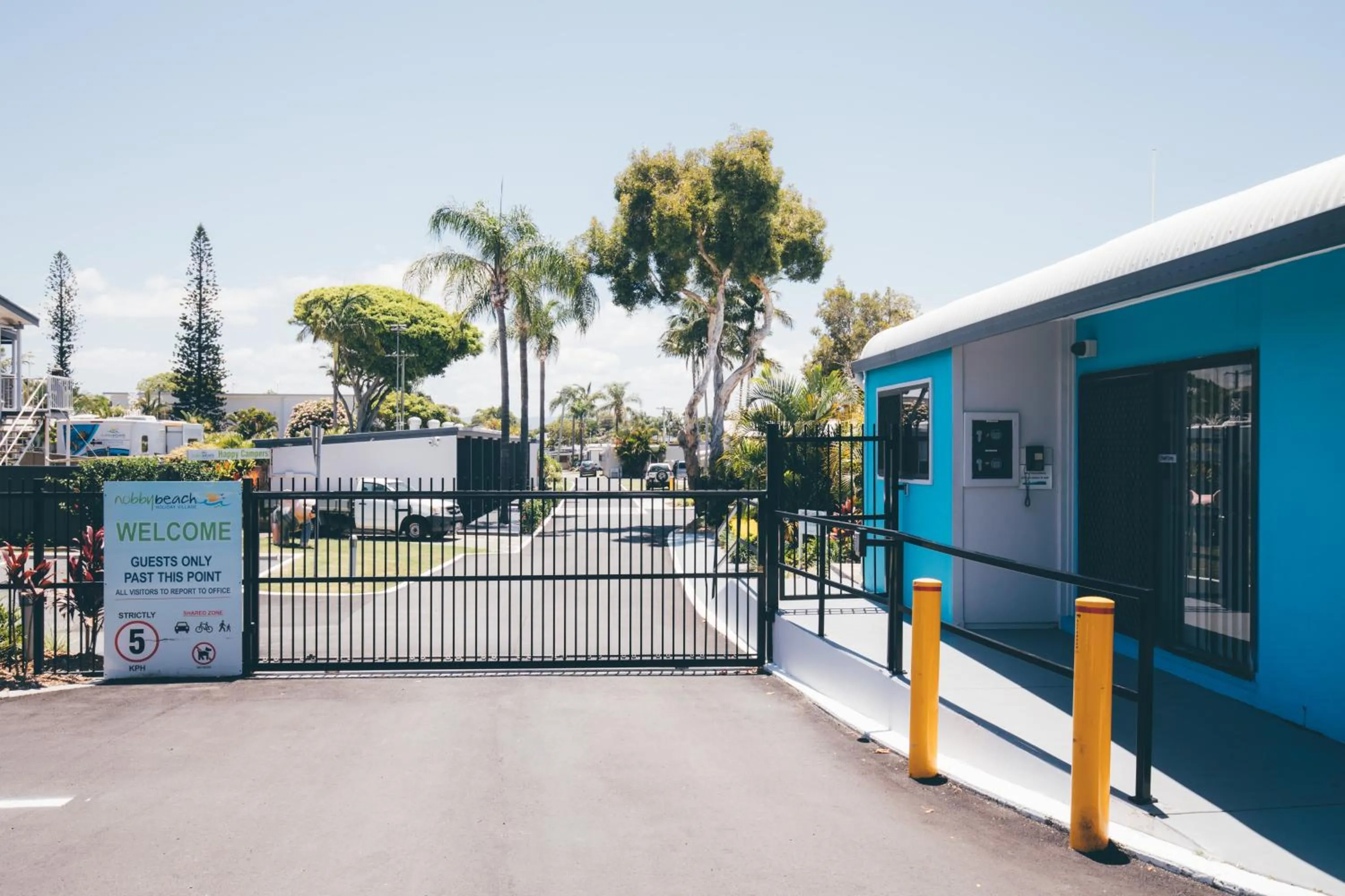 Facade/entrance in Nobby Beach Holiday Village