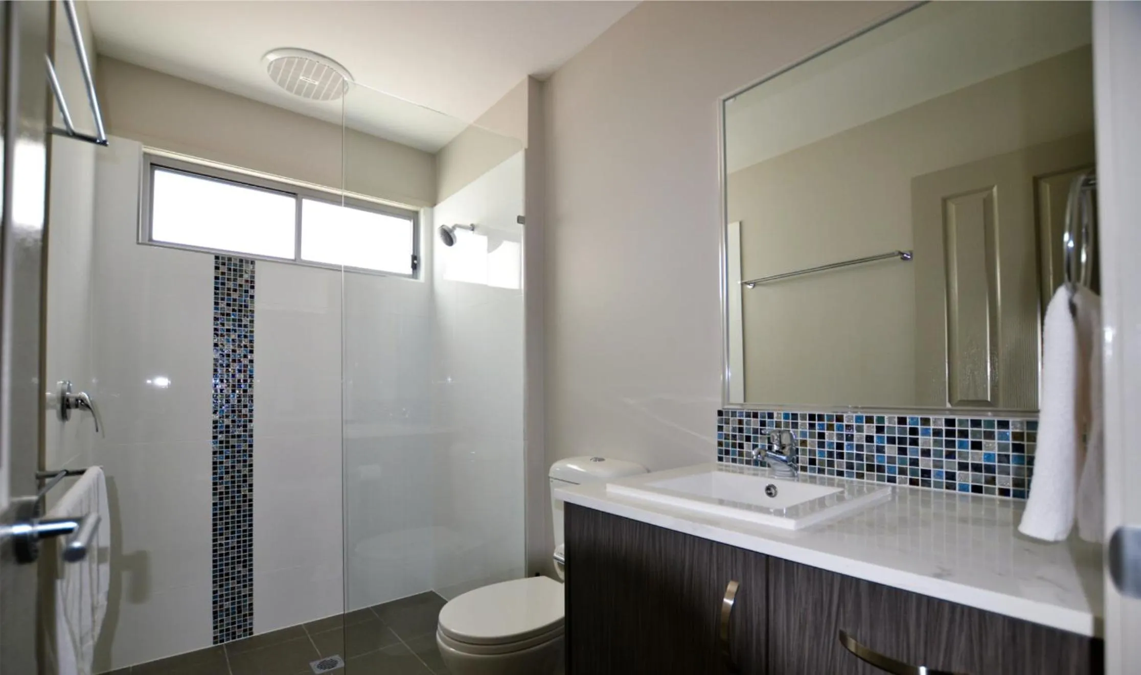 Shower in Nobby Beach Holiday Village