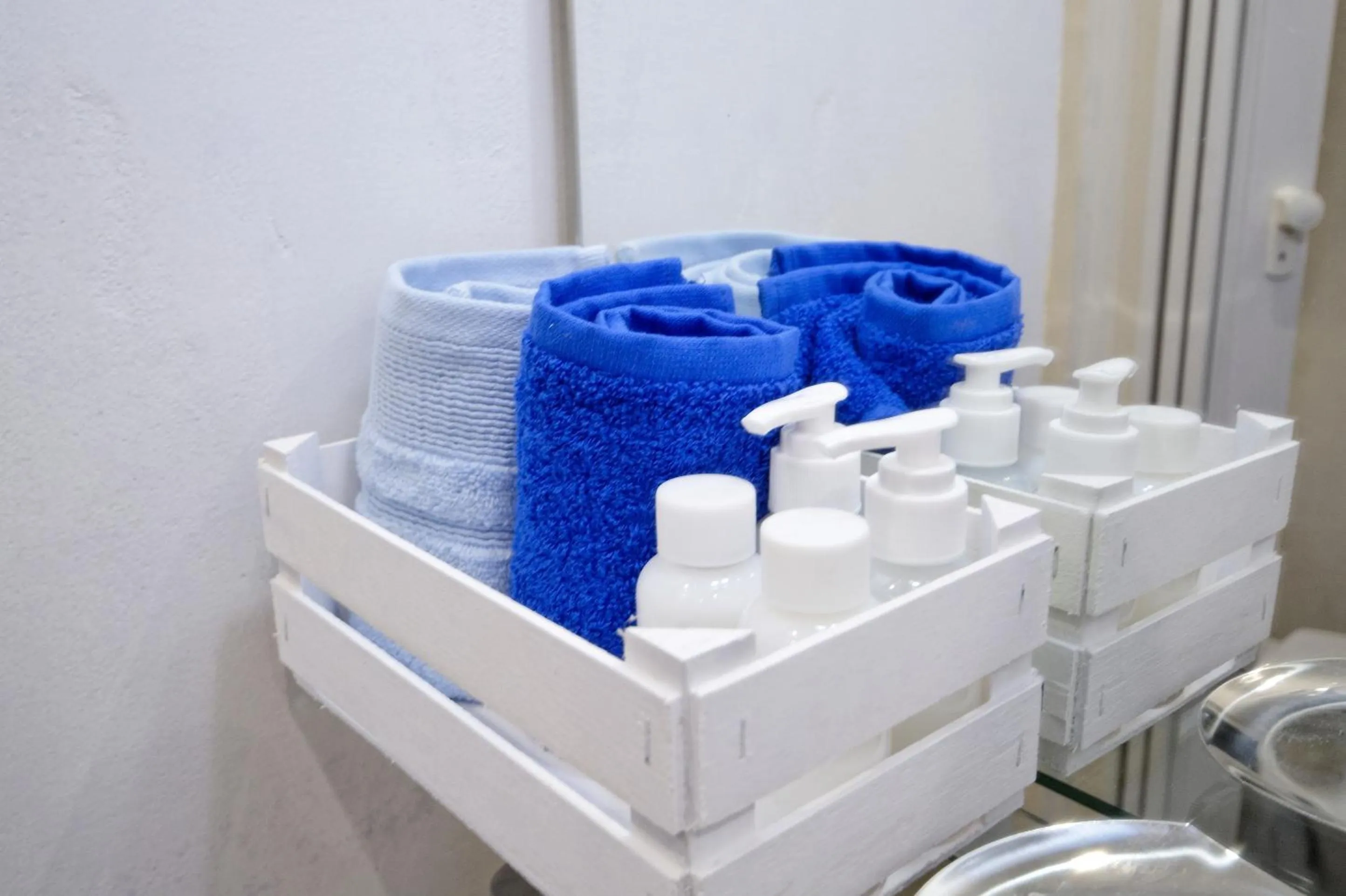 Bathroom in Santorini Style in Athens, Greece