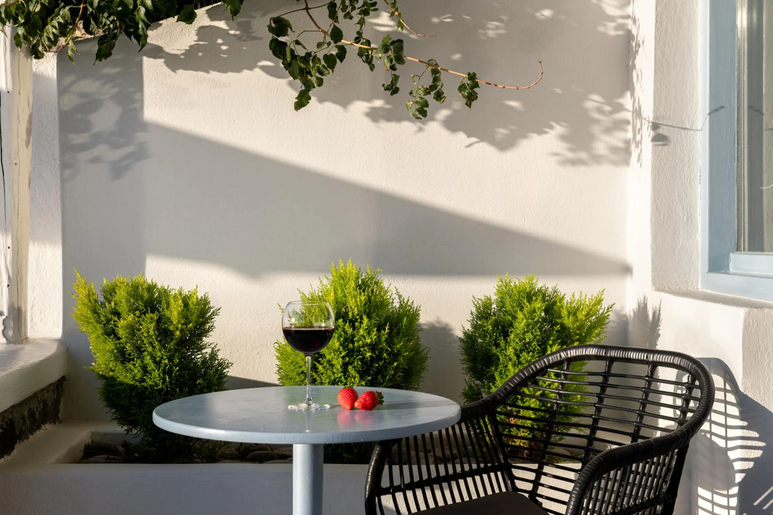 Day in Athermi Suites - Adults Only