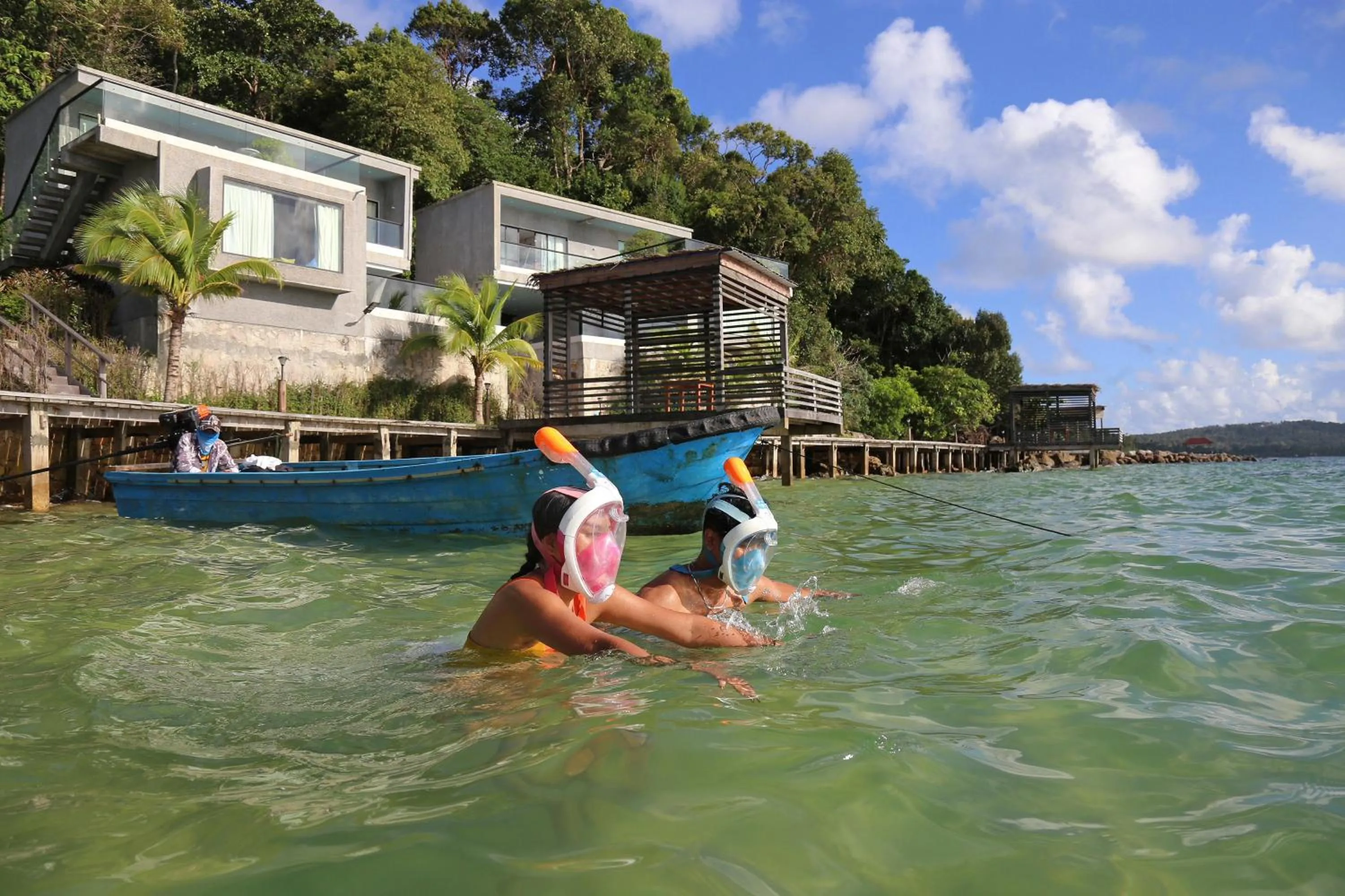 Snorkeling in Pearl Beach Resort & Spa