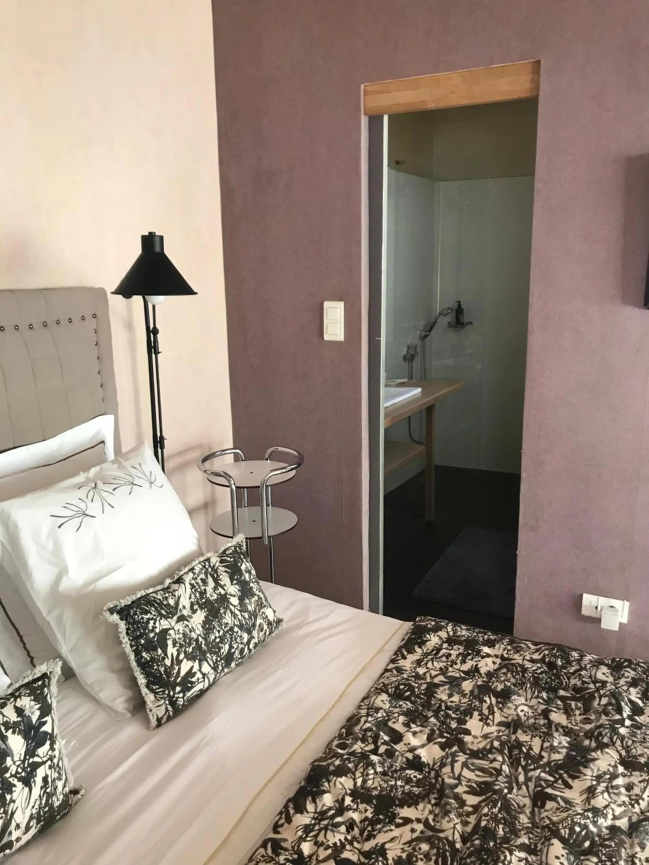 Bed in Les Chambres de l'Abbaye