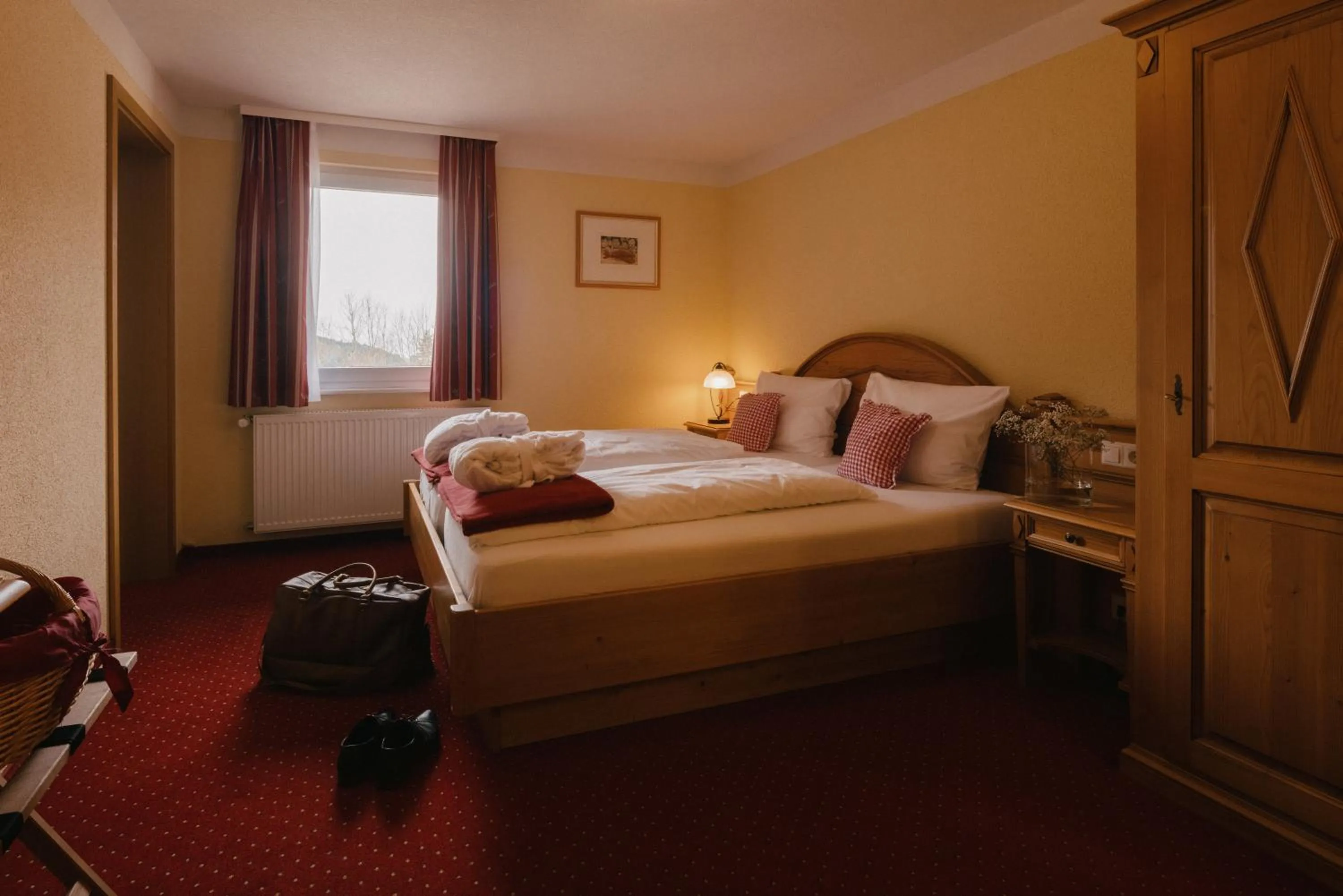 Photo of the whole room, Bed in Berghotel Wiedener Eck