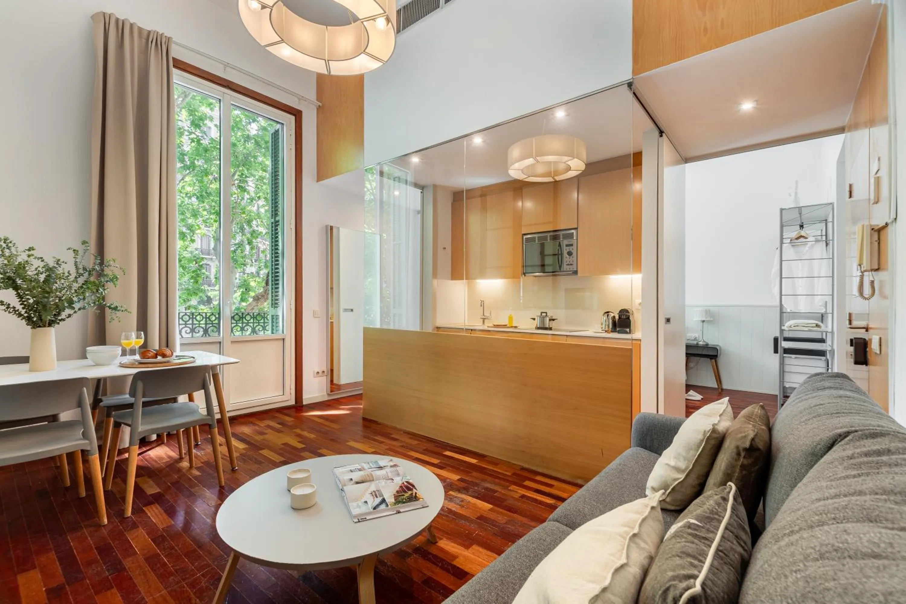 Kitchen or kitchenette in Aspasios Rambla Catalunya Apartments