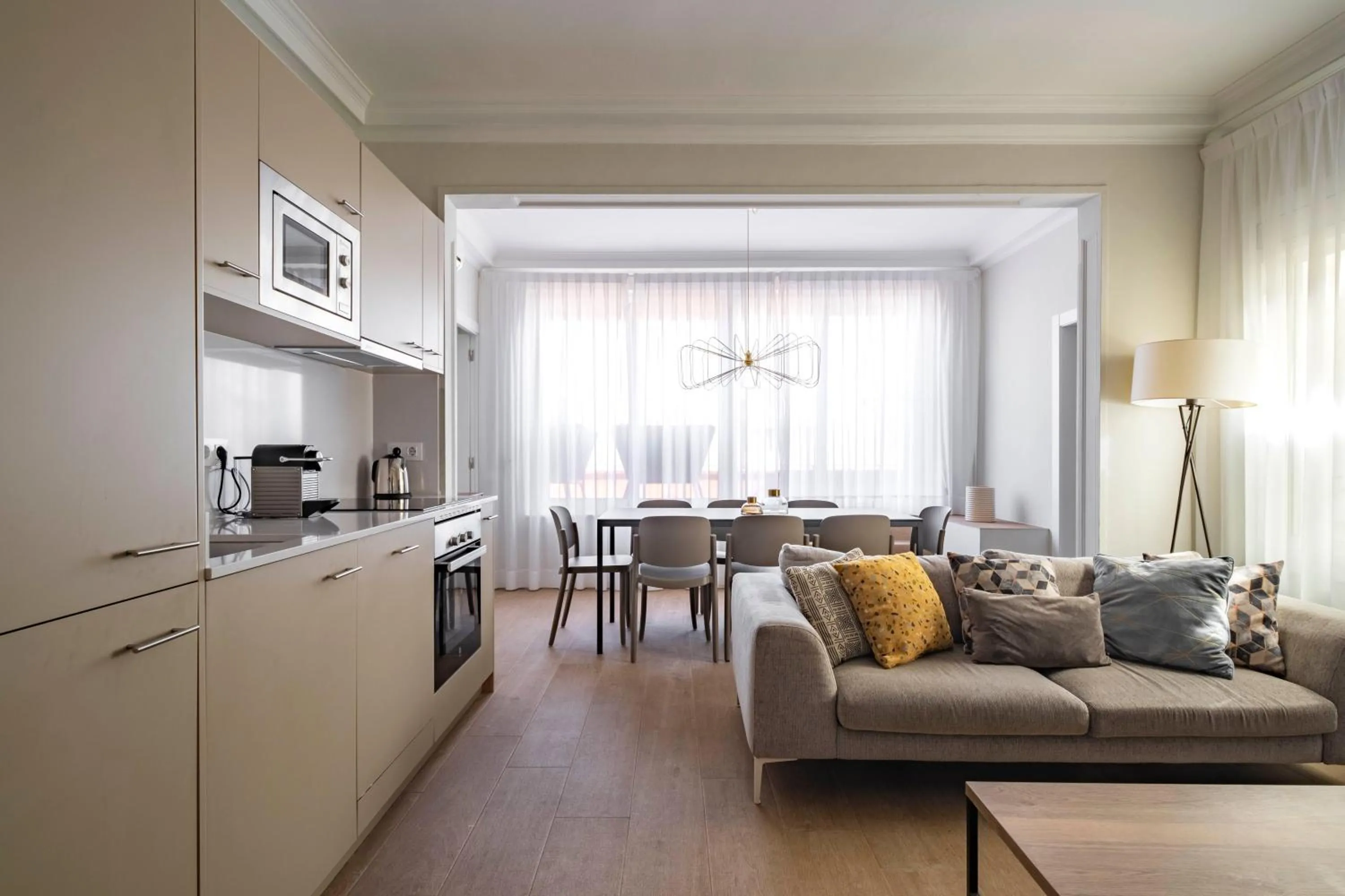 Kitchen or kitchenette in Aspasios Rambla Catalunya Apartments