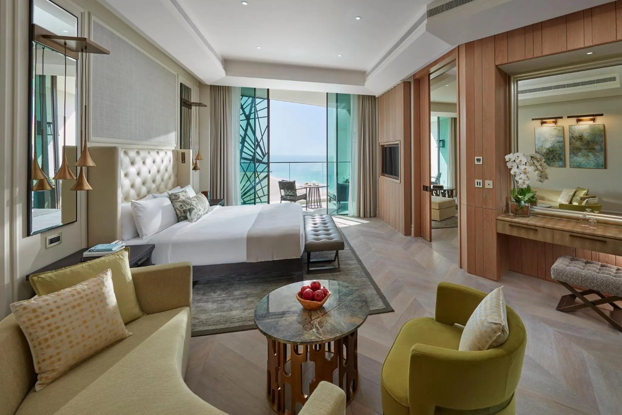 Photo of the whole room, Bed in Mandarin Oriental Jumeira, Dubai
