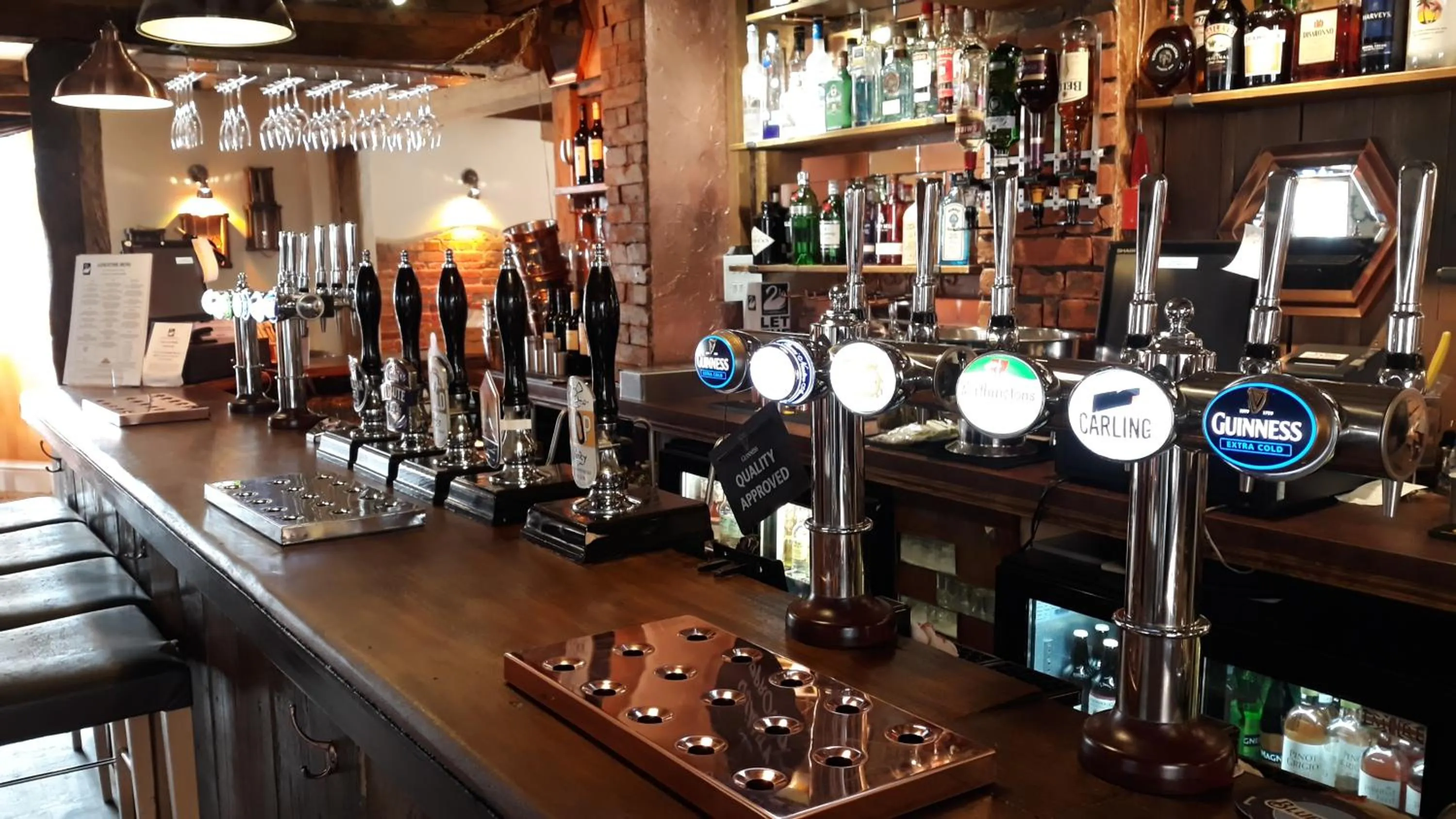 Lunch in The White Swan Hotel Bar & Restaurant