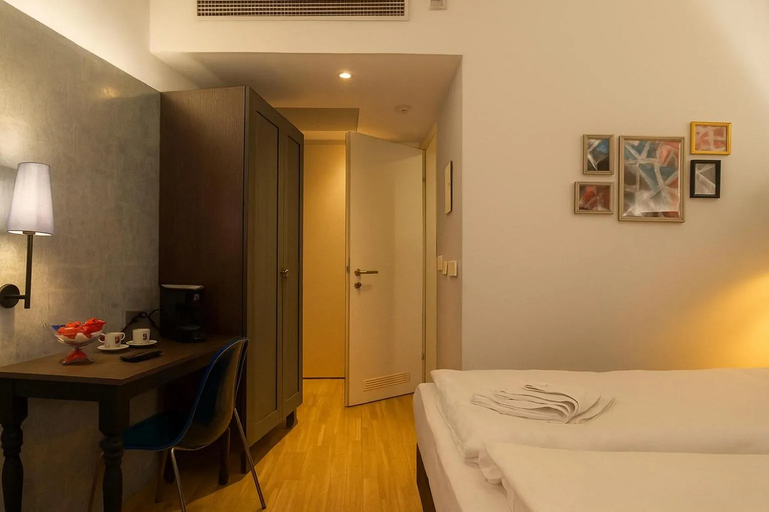 Bed in Hotel Memories Budapest