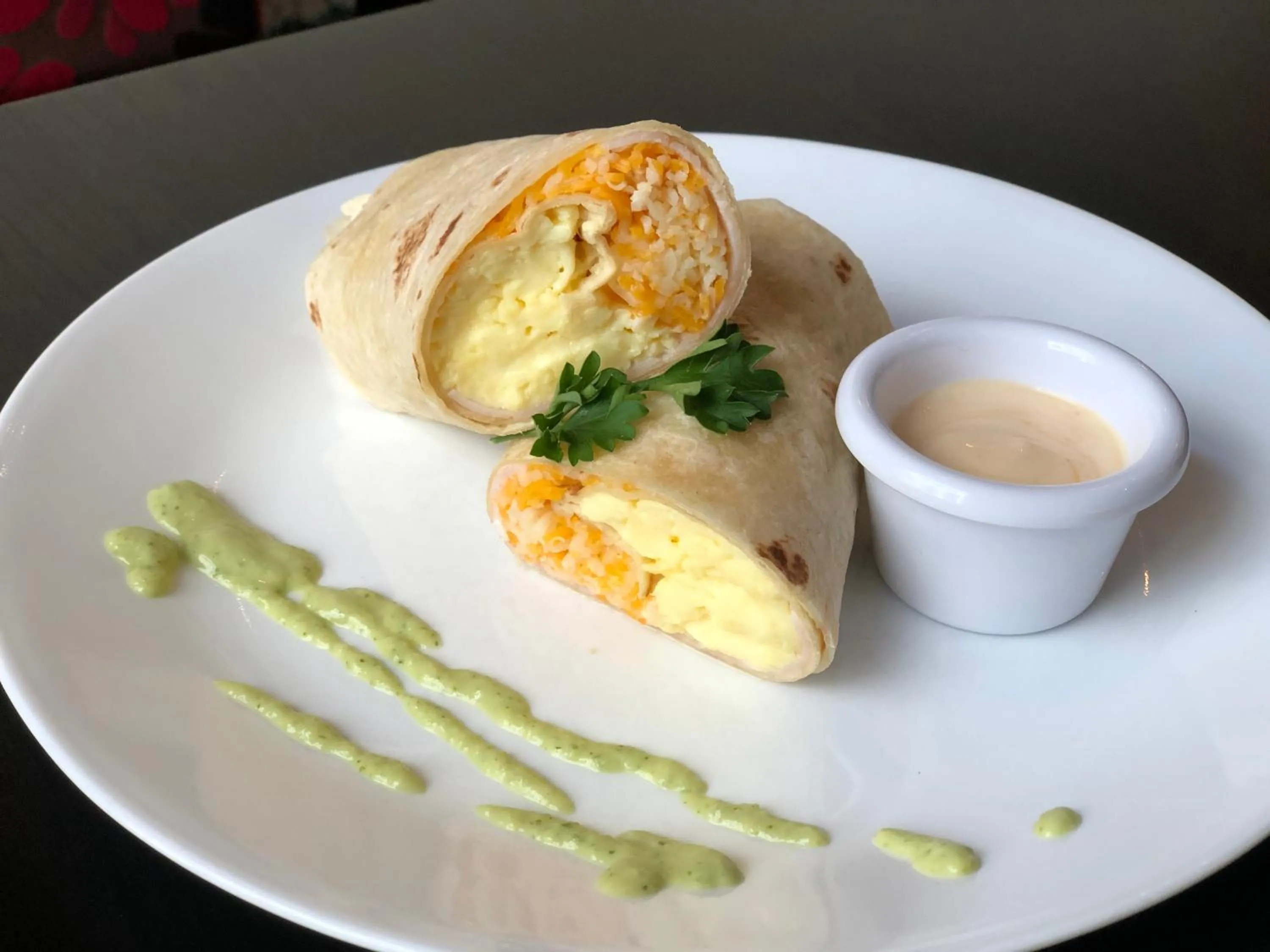 Restaurant/places to eat in 352 Guest House Hotel Boutique