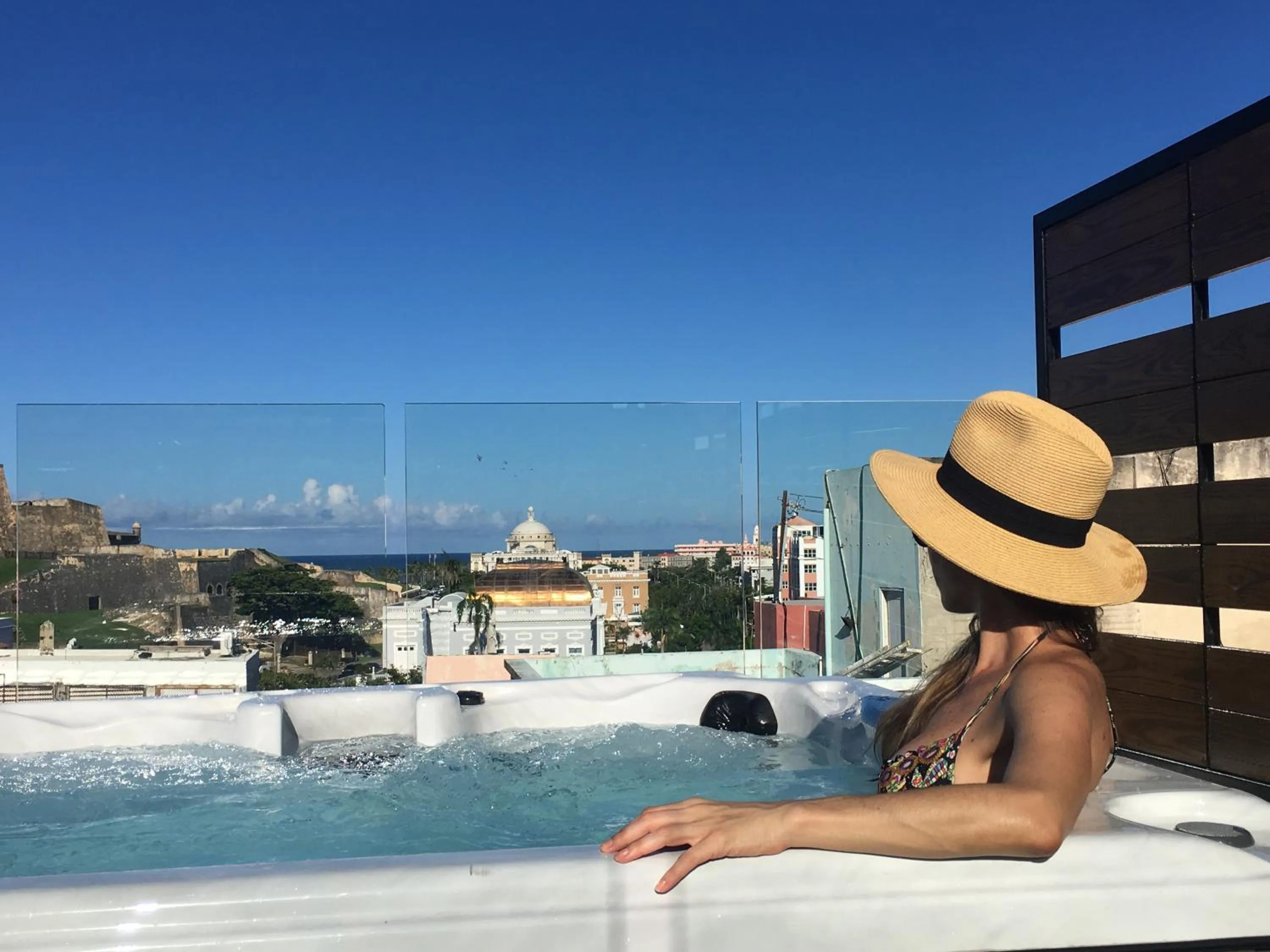 Pool view in 352 Guest House Hotel Boutique