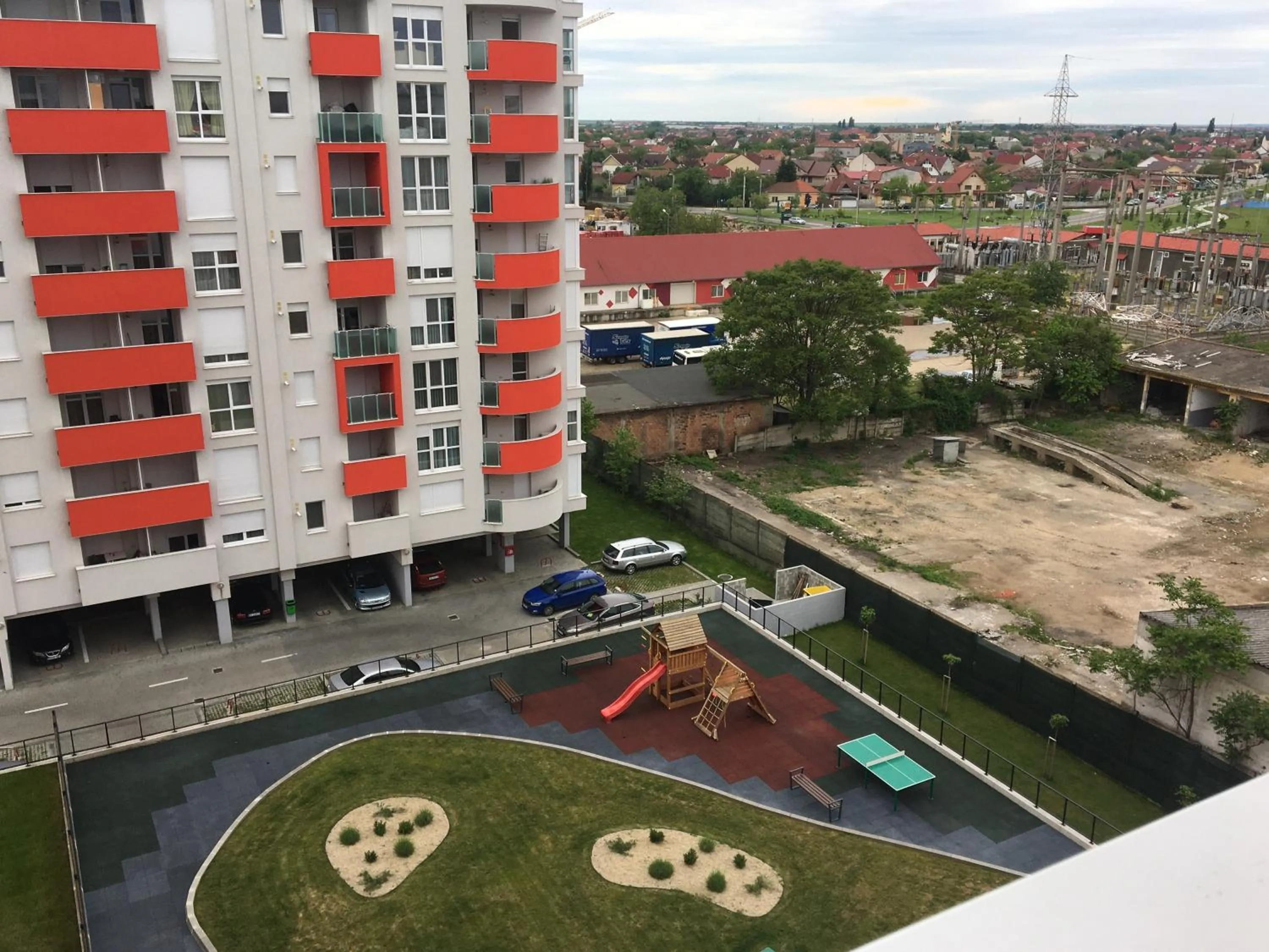 Neighbourhood in Top Level Residence