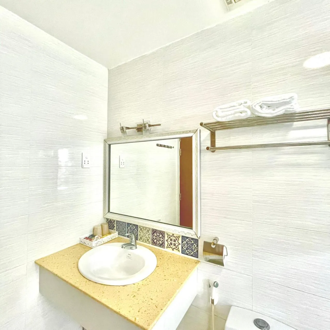 Bathroom in Mai Vang Hotel