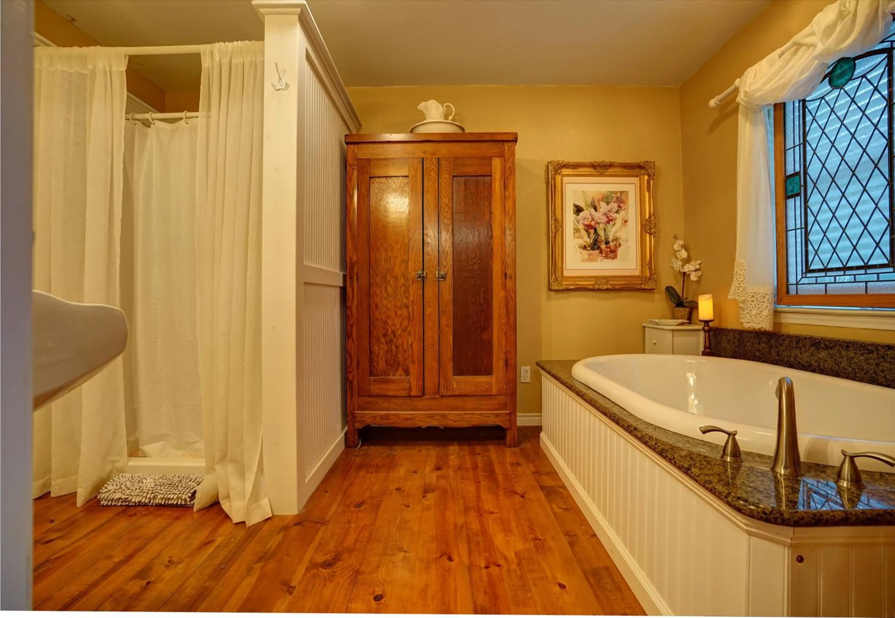 Shower in Bed and Breakfast on White Rock Creek
