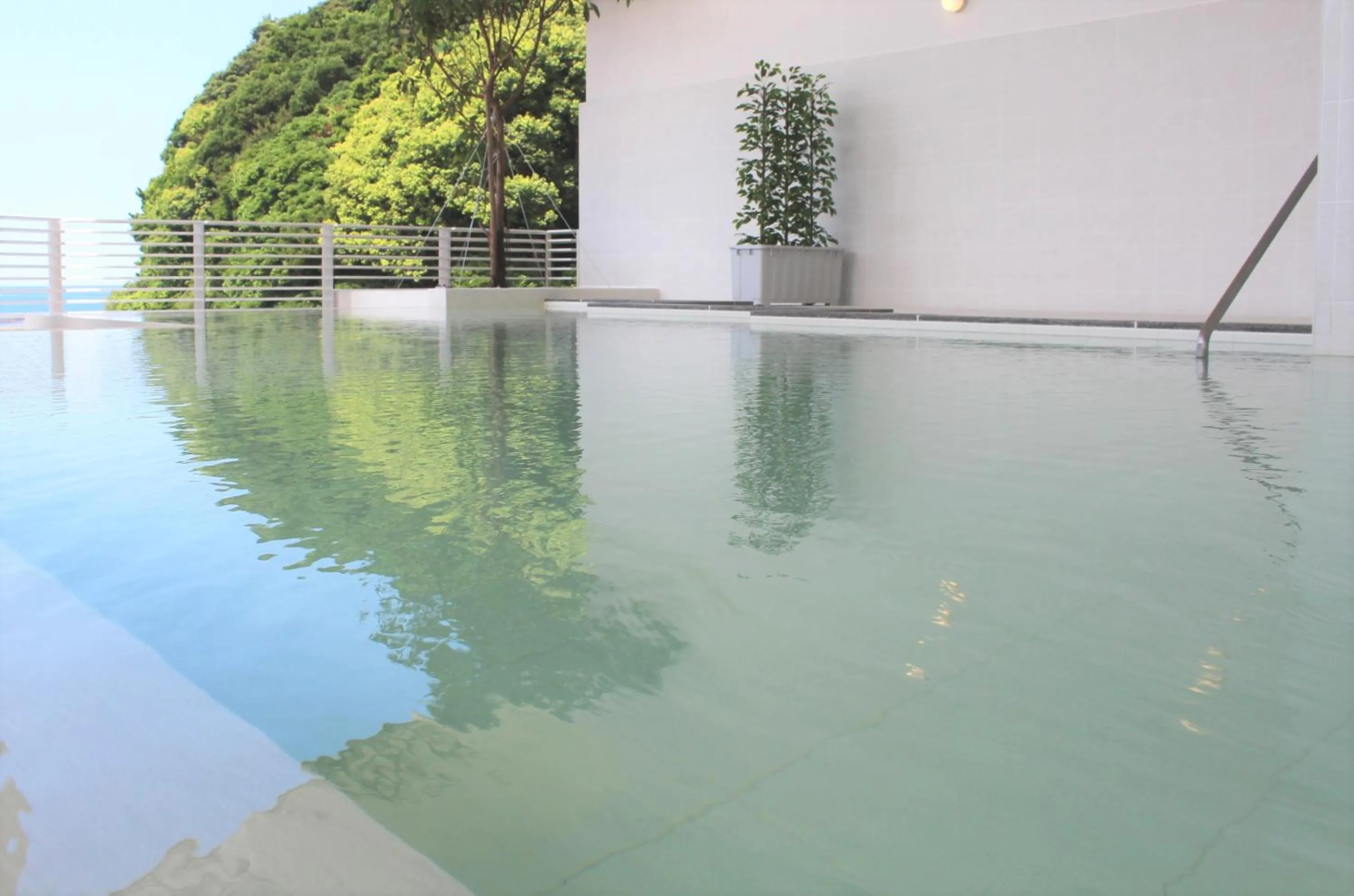Hot Spring Bath in Shiraraso Grand Hotel