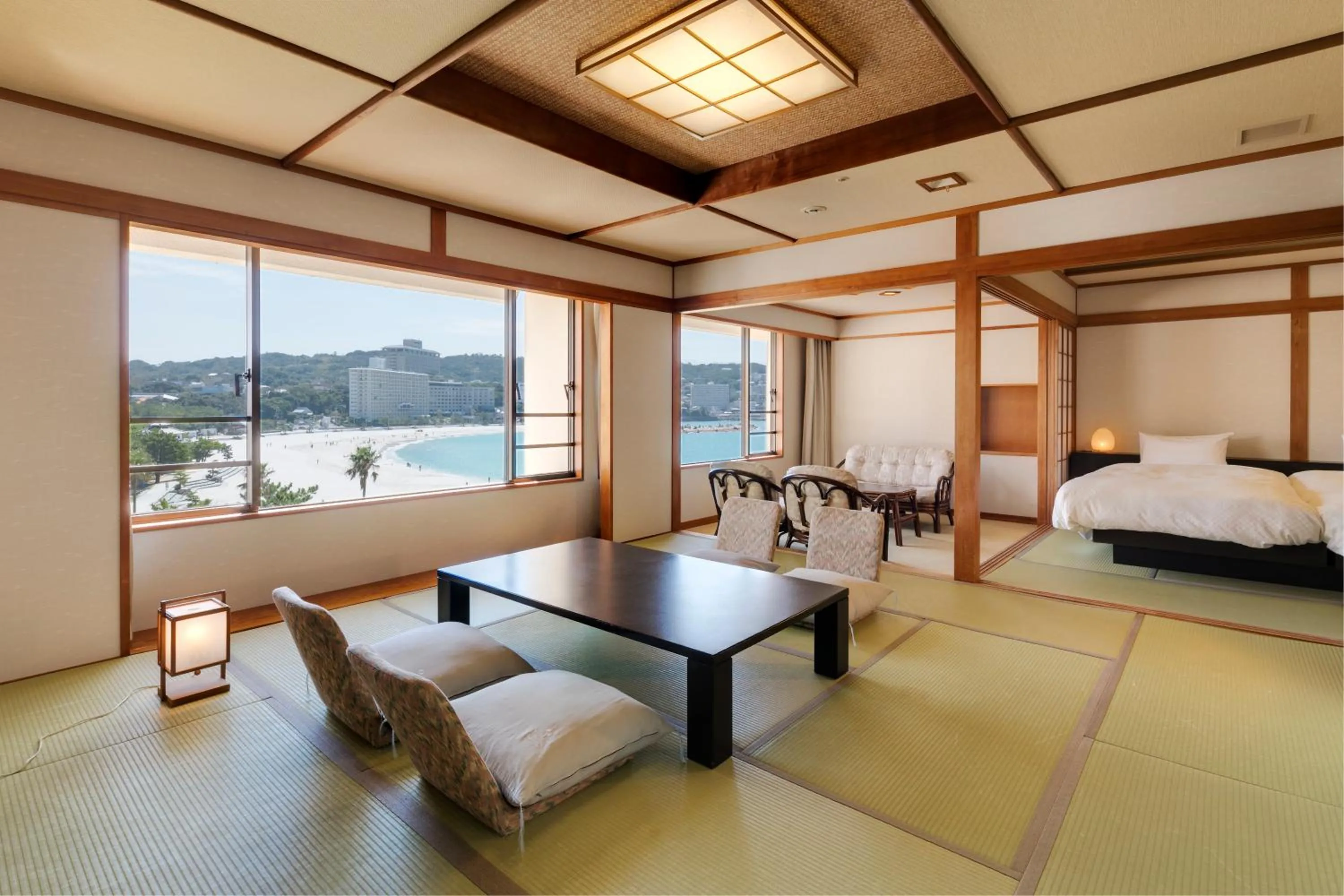 Bed in Shiraraso Grand Hotel