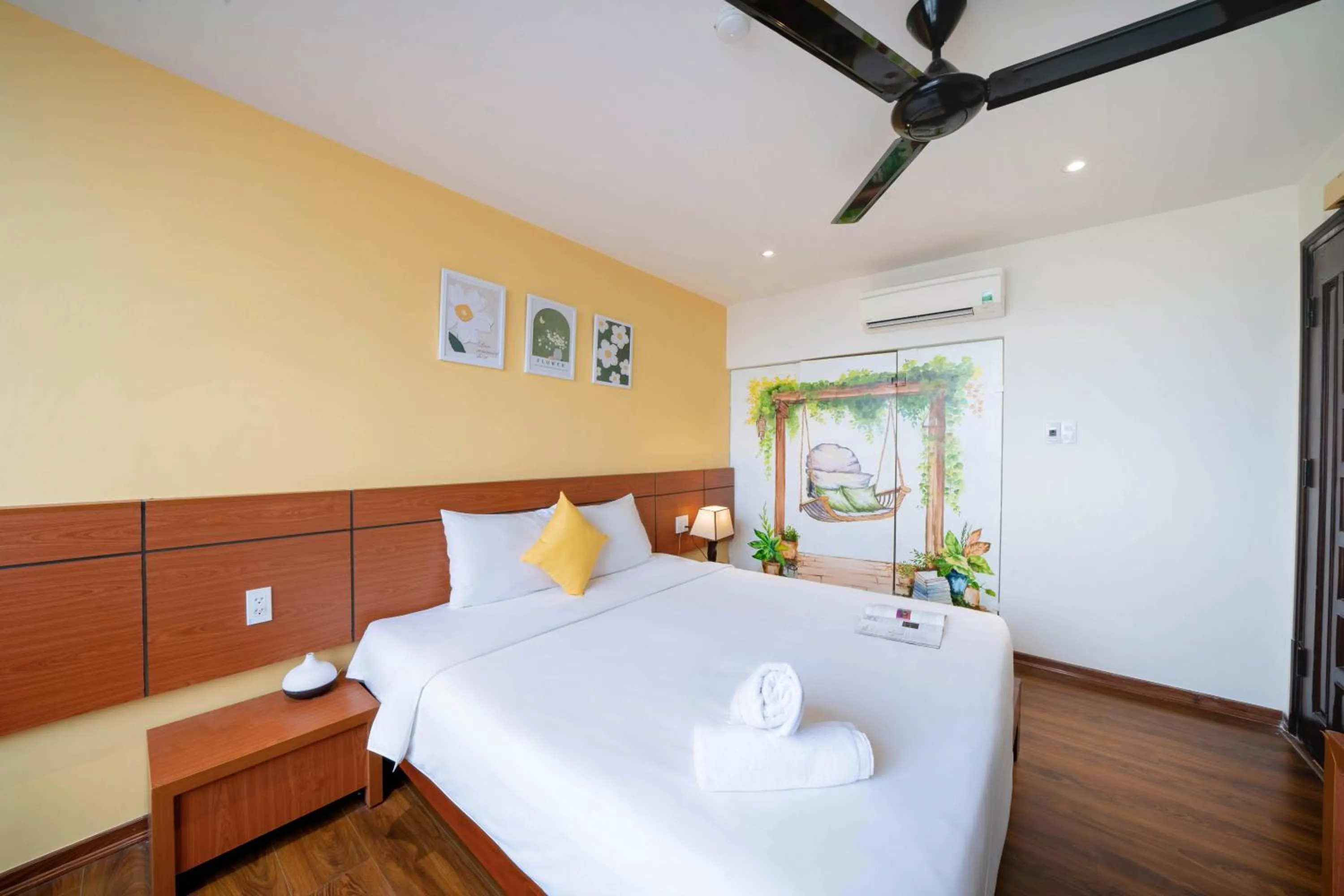 Bed in Quoc Cuong Center Da Nang Hotel by Haviland