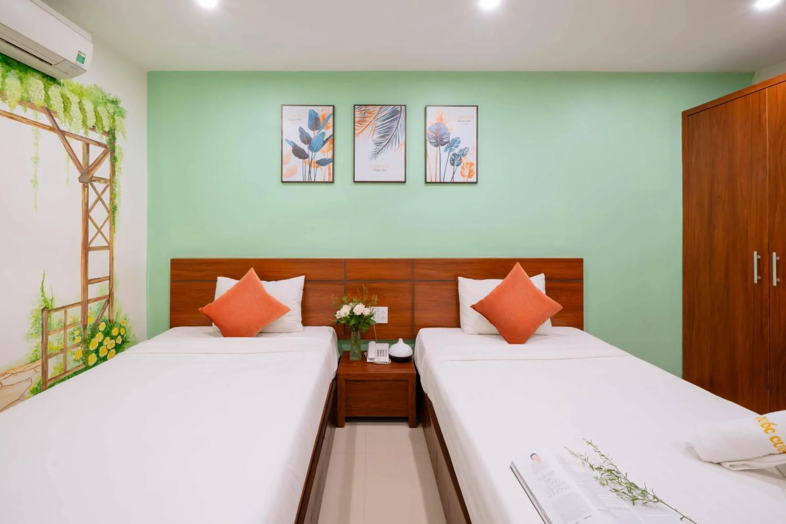 Superior Twin Room in Quoc Cuong Center Da Nang Hotel by Haviland Superior Twin Room in Quoc Cuong Center Da Nang Hotel by Haviland