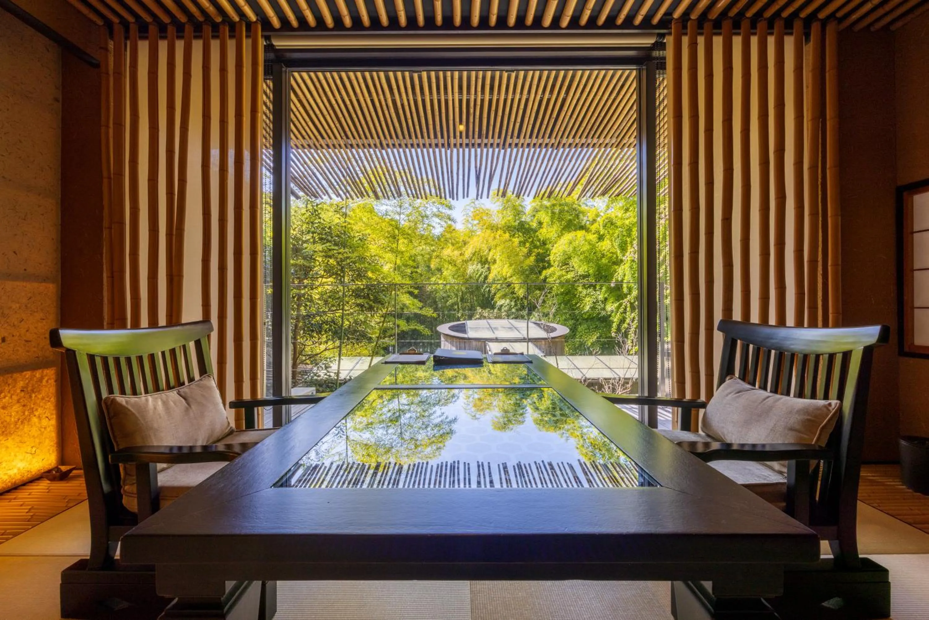 Natural landscape in Kinnotake Sengokuhara(Adult Only)