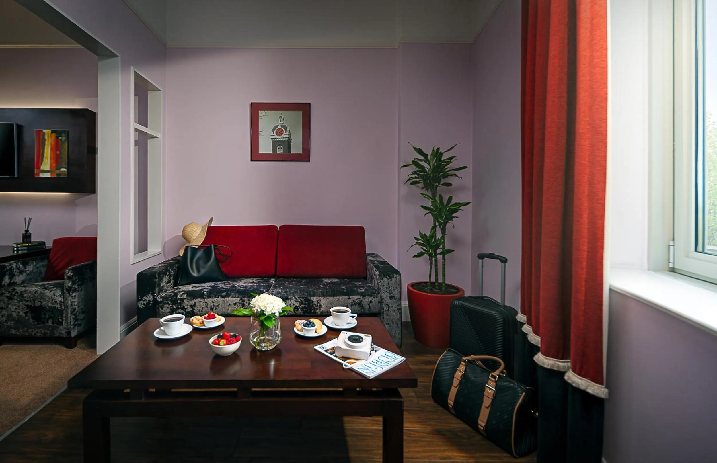 Living room in Carlton Hotel Blanchardstown