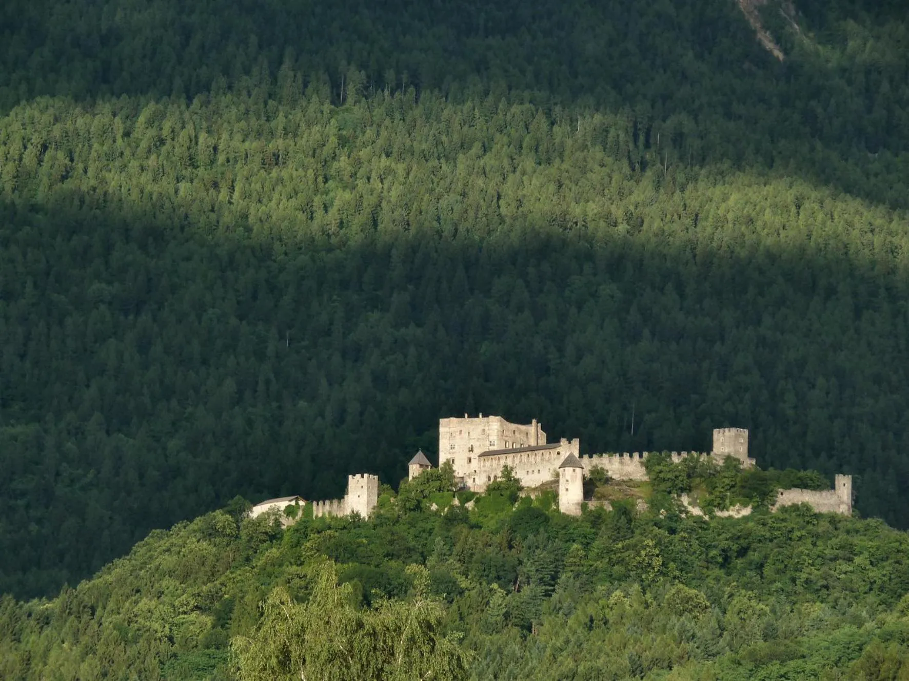 Nearby landmark in La Rotonda