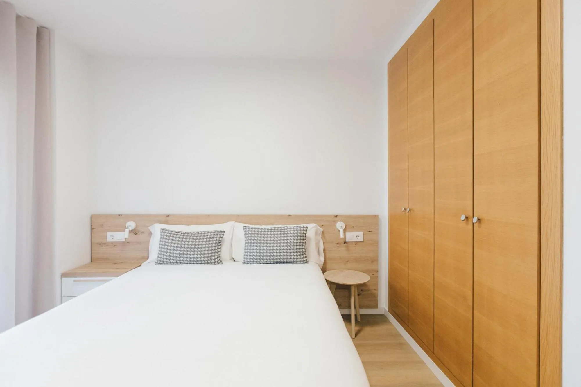 Decorative detail in Pio XII Apartments Valencia