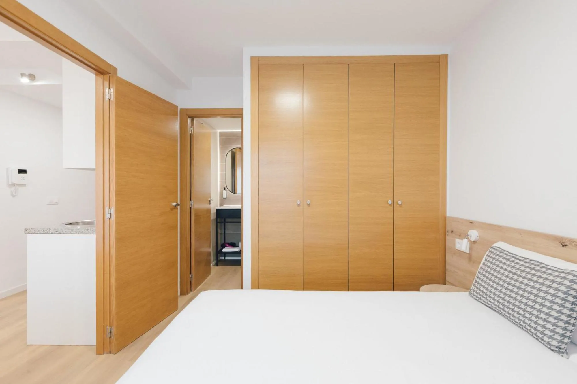 Bathroom in Pio XII Apartments Valencia