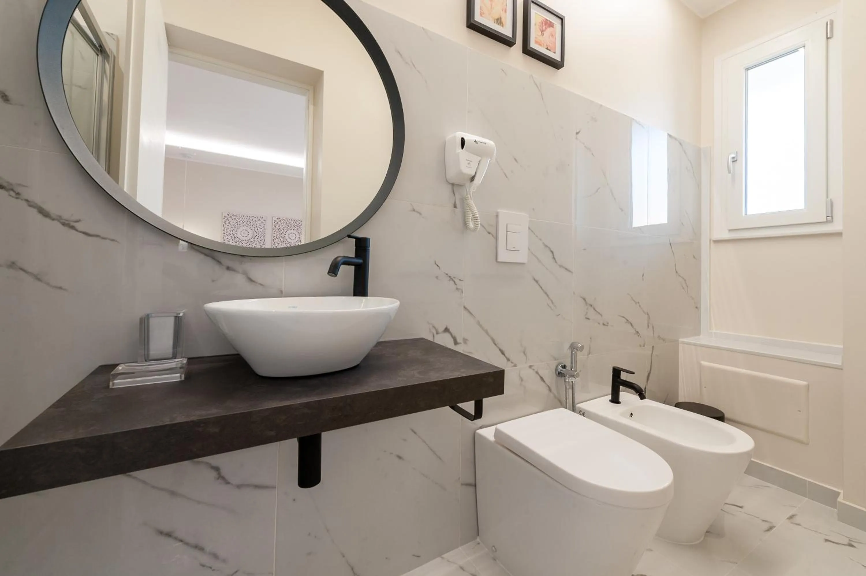 Bathroom in Albergo Elea