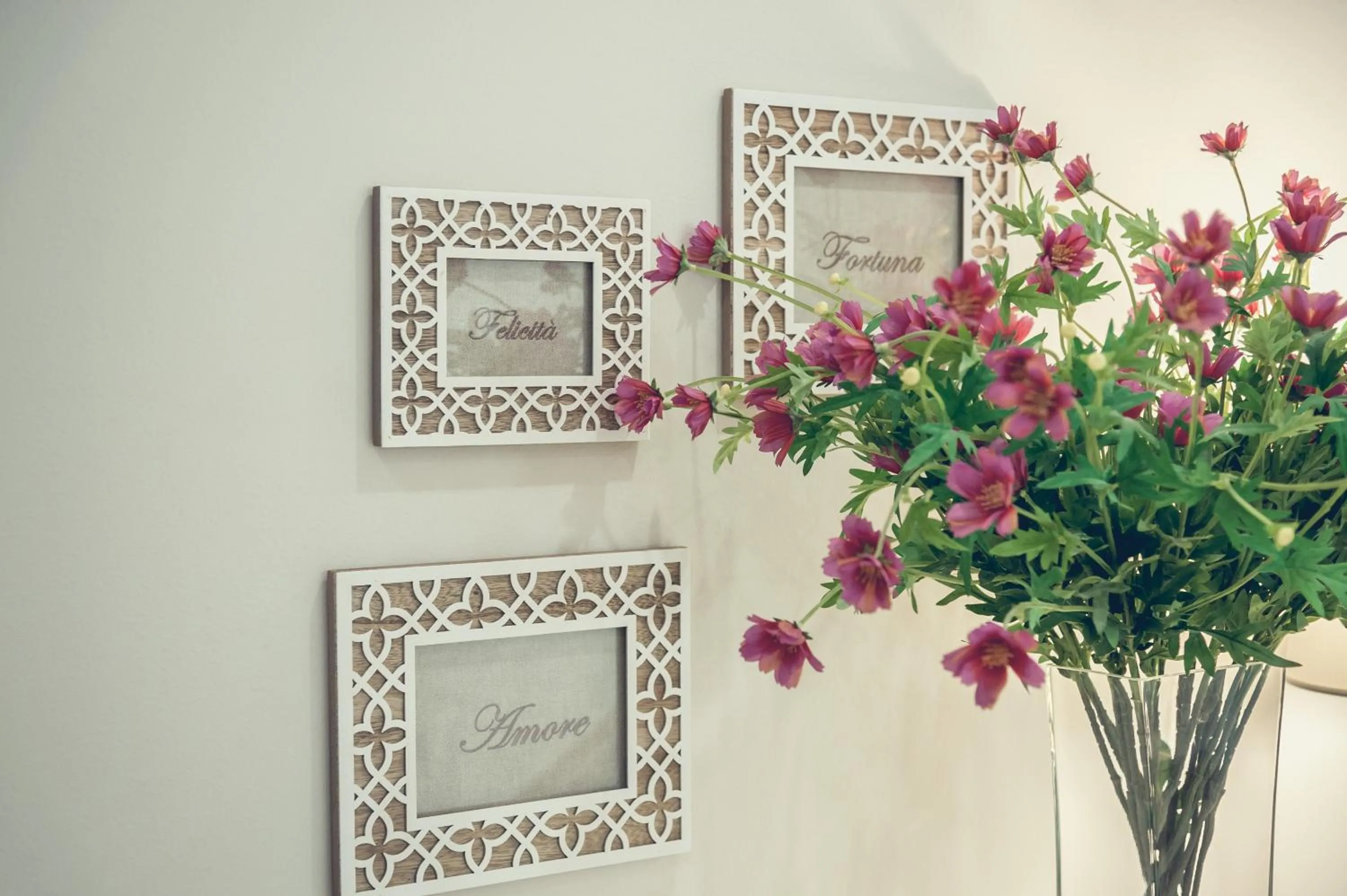 Decorative detail in Albergo Elea