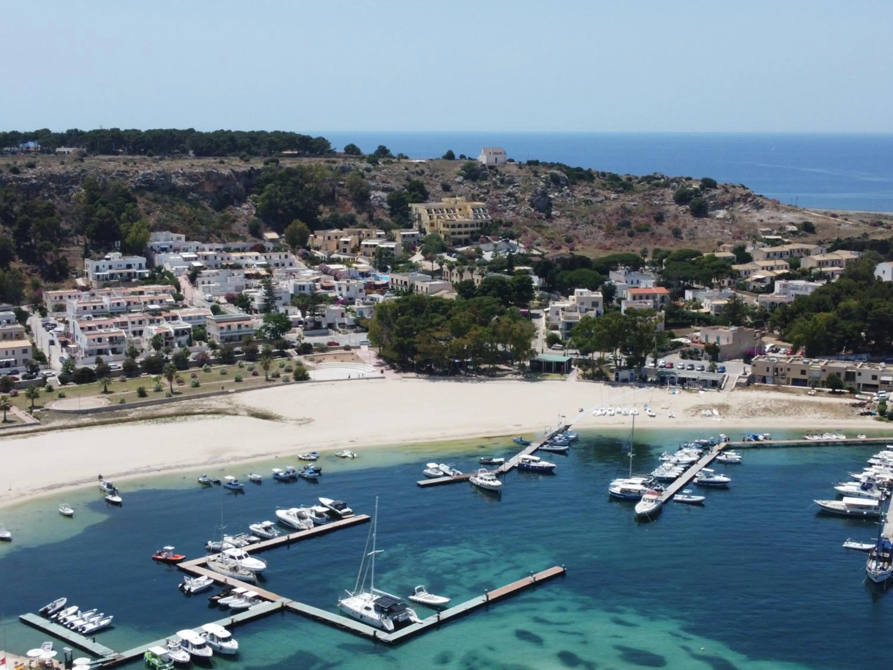 Property building in Hotel Panoramic