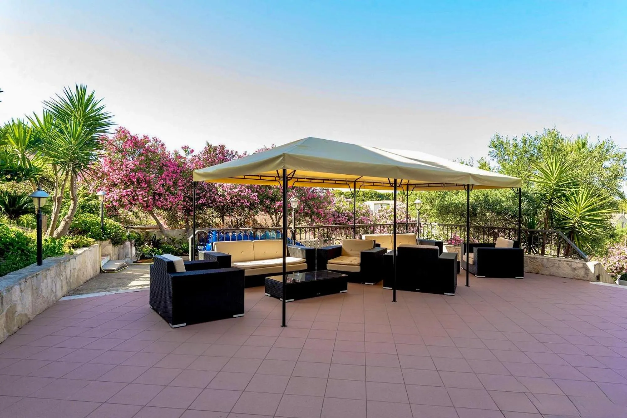 Patio in Hotel Panoramic