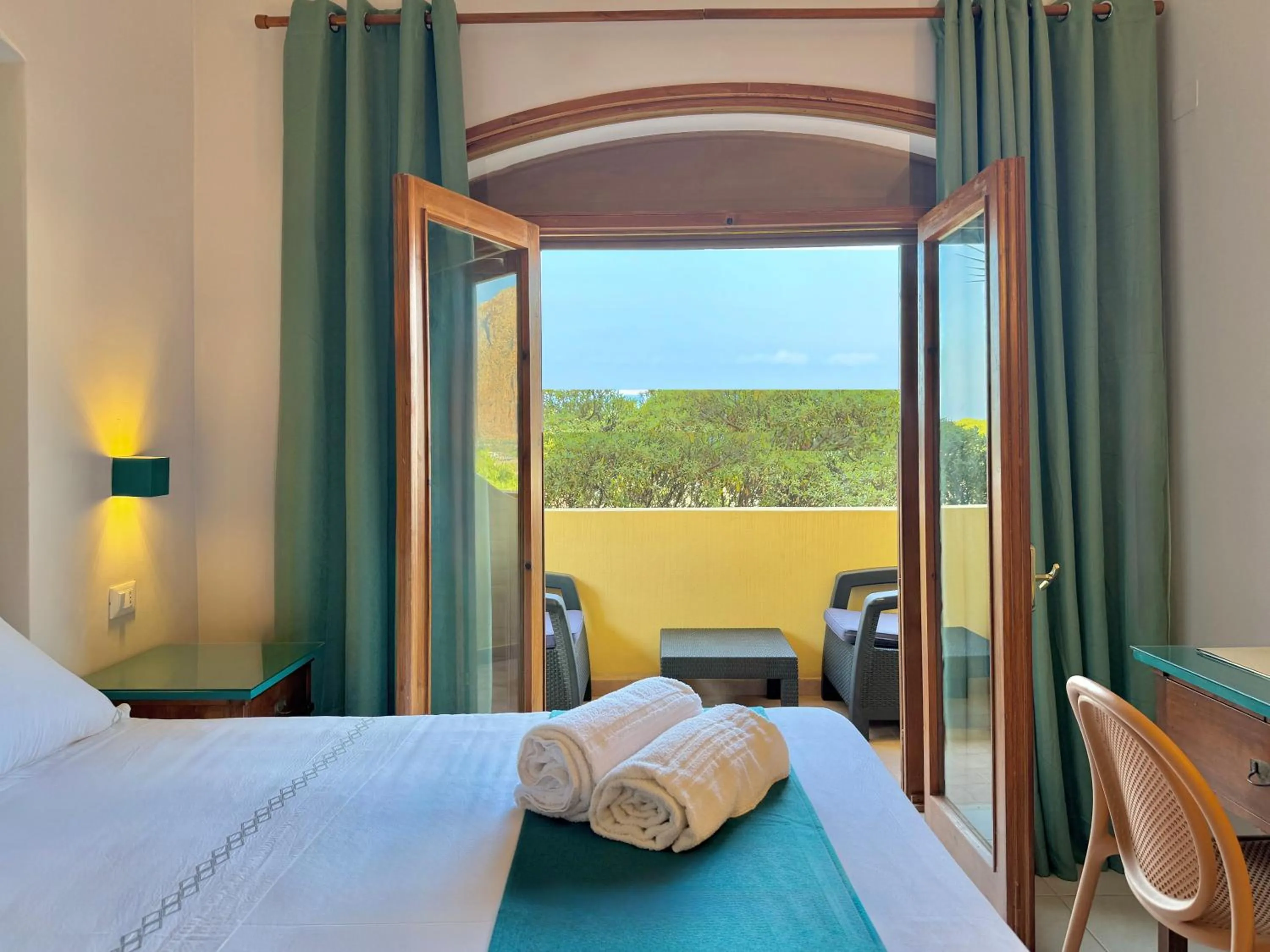 Bedroom, Bed in Hotel Panoramic