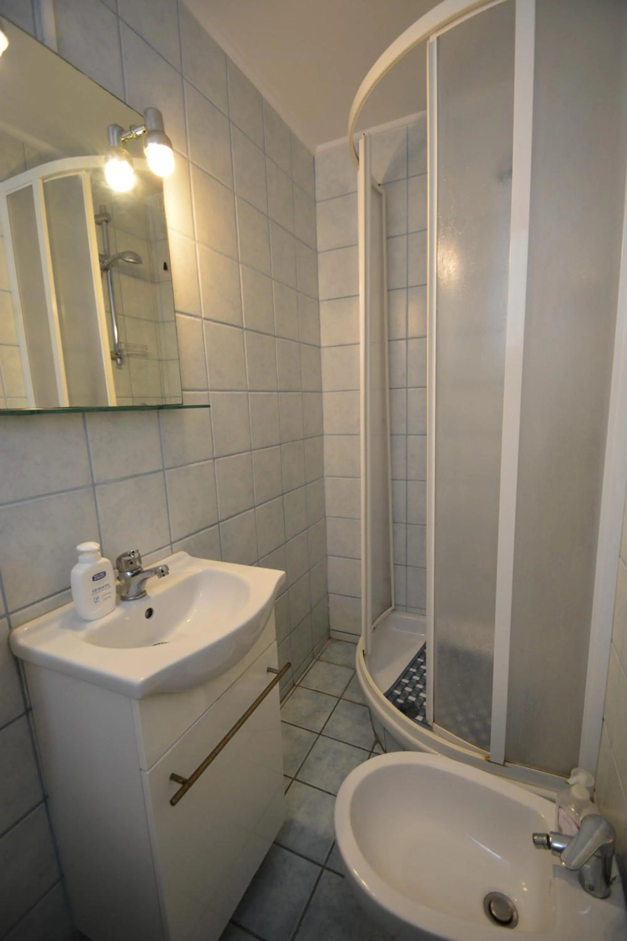 Bathroom in Olympia Hotel