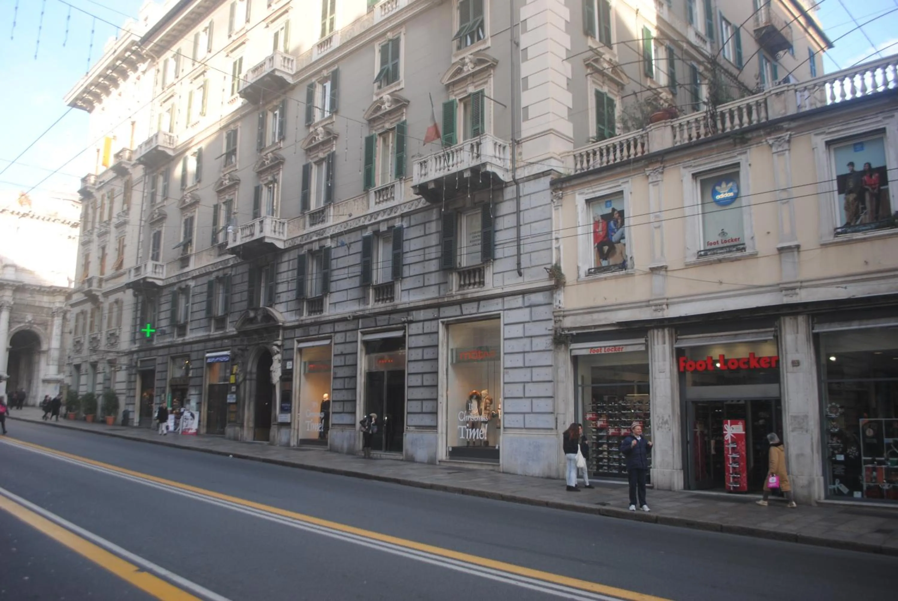 Facade/entrance in Olympia Hotel