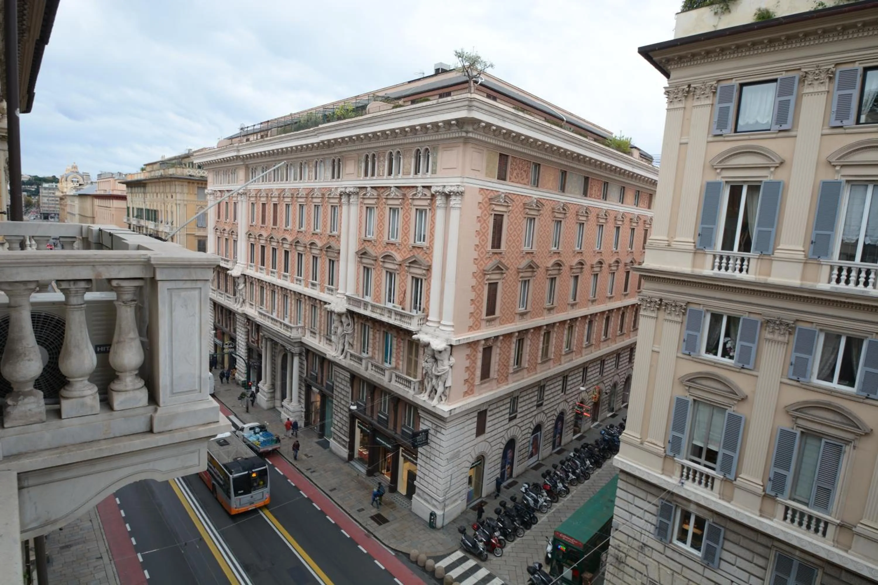 Day in Olympia Hotel