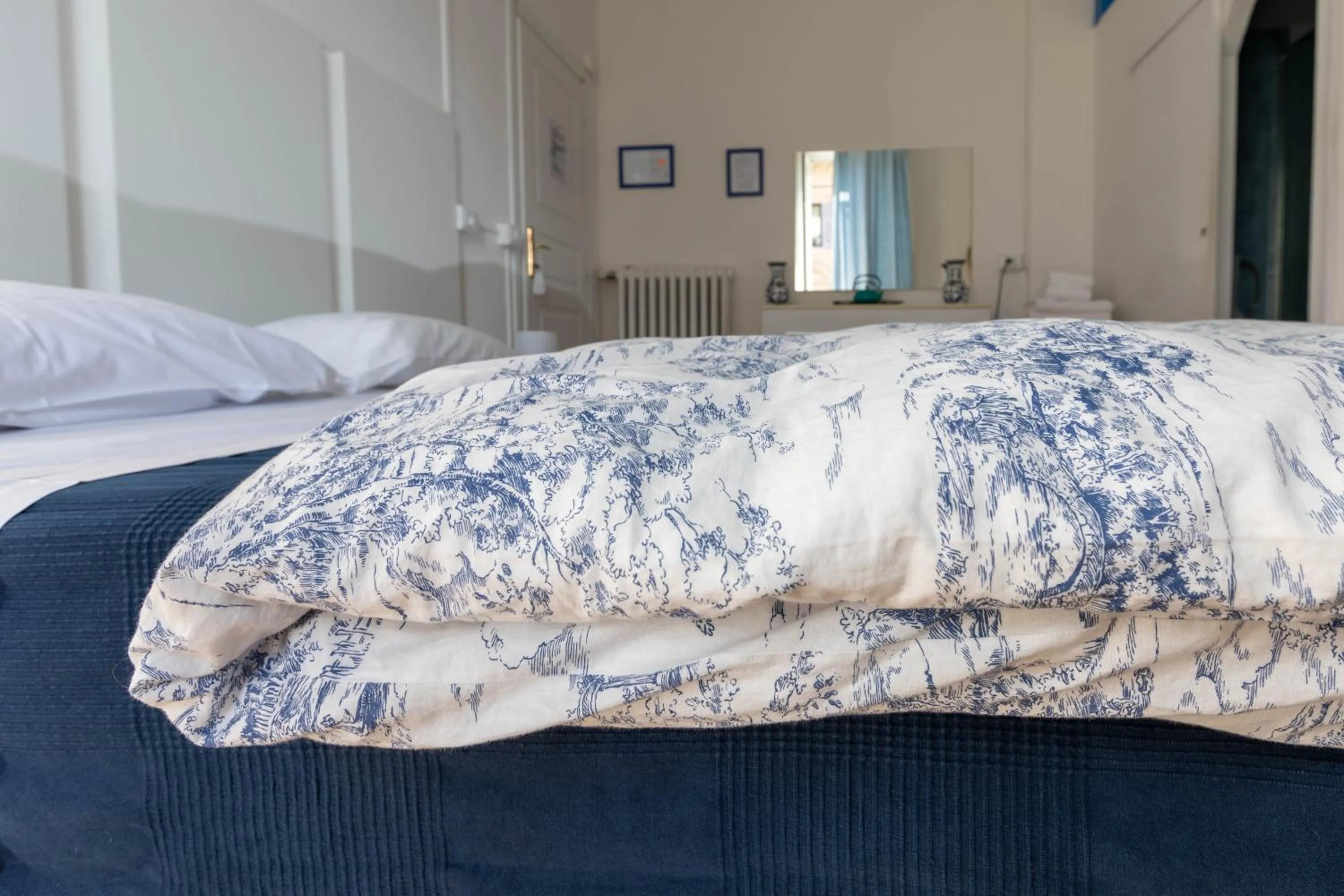 Bed in Olympia Hotel