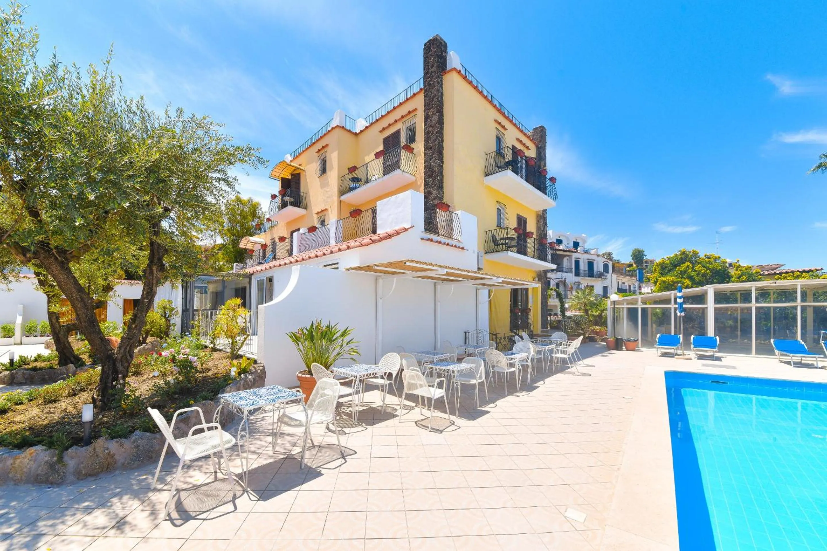 Property building in Hotel Terme Principe