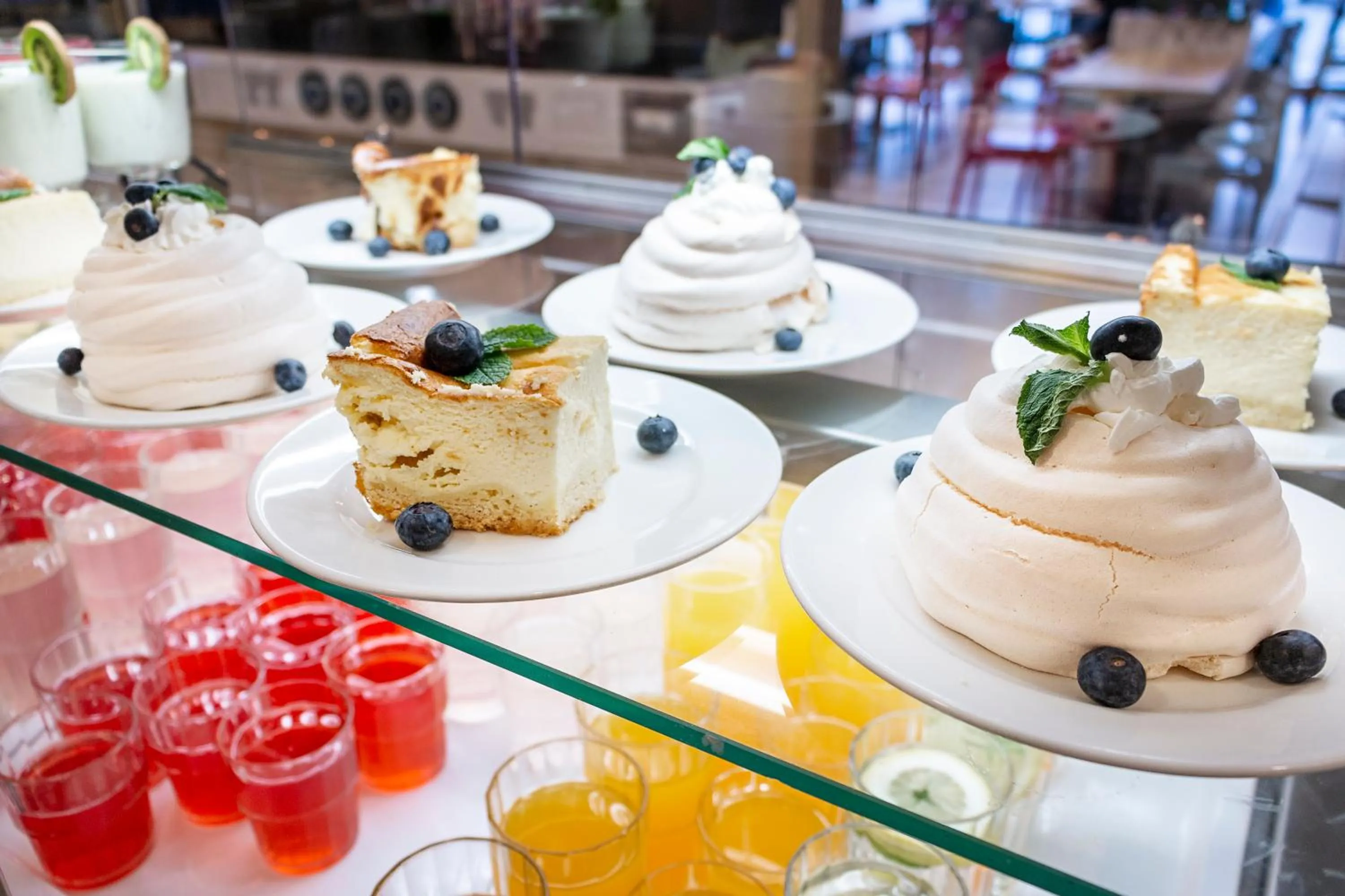 Food and drinks in Hotel Picaro Żarska Wieś Południe A4 kierunek Polska