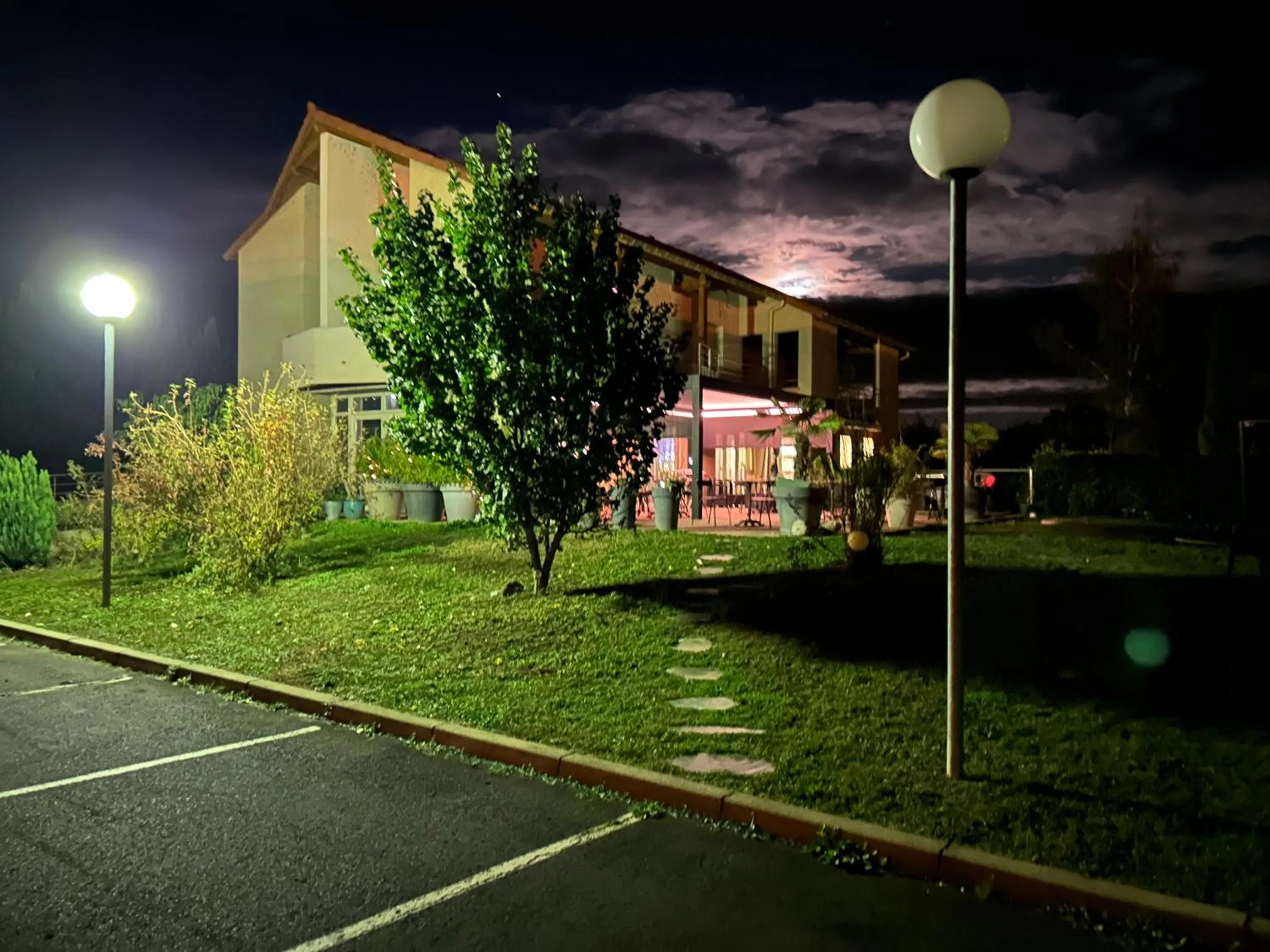 Property building in Abel Hôtel