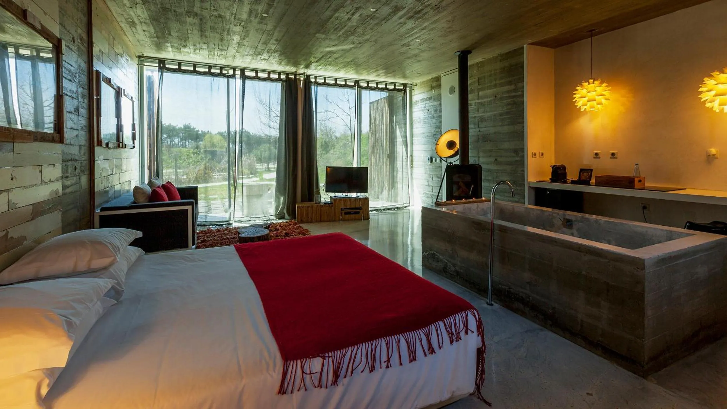 Bathroom, Bed in Rio do Prado