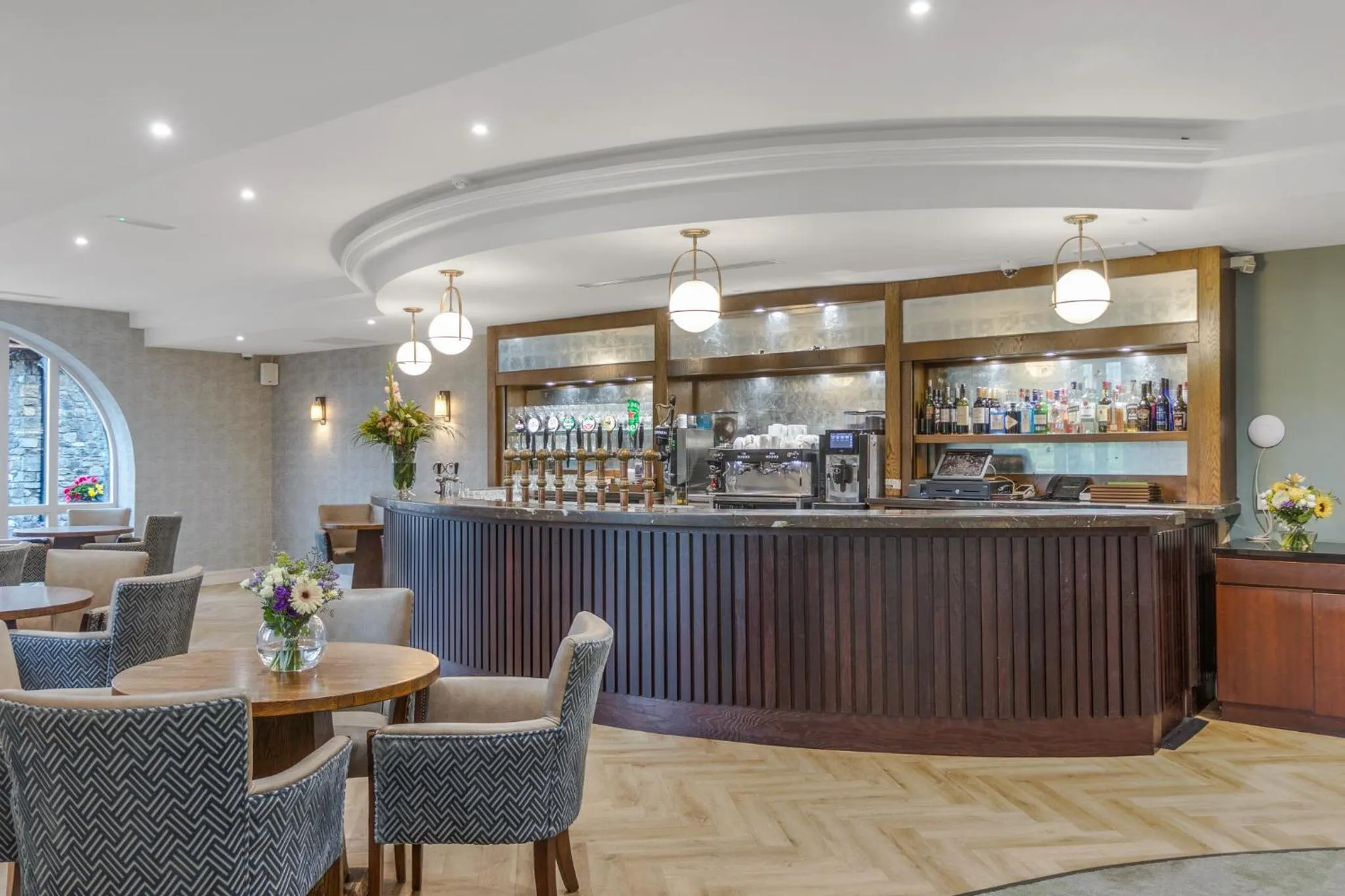 Lounge or bar in Fota Island Hotel and Spa