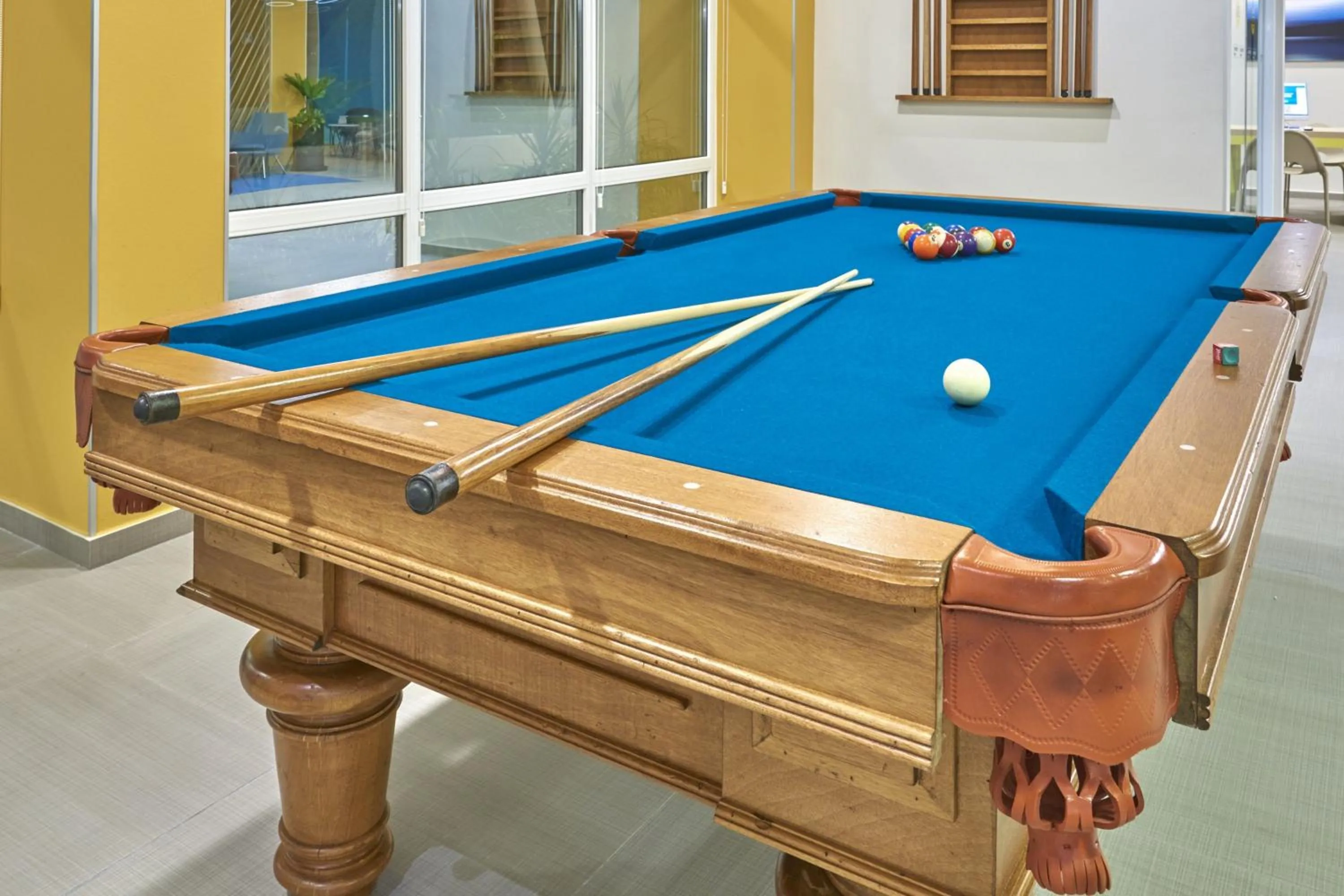 Swimming pool in City Express Suites by Marriott Cancún Aeropuerto