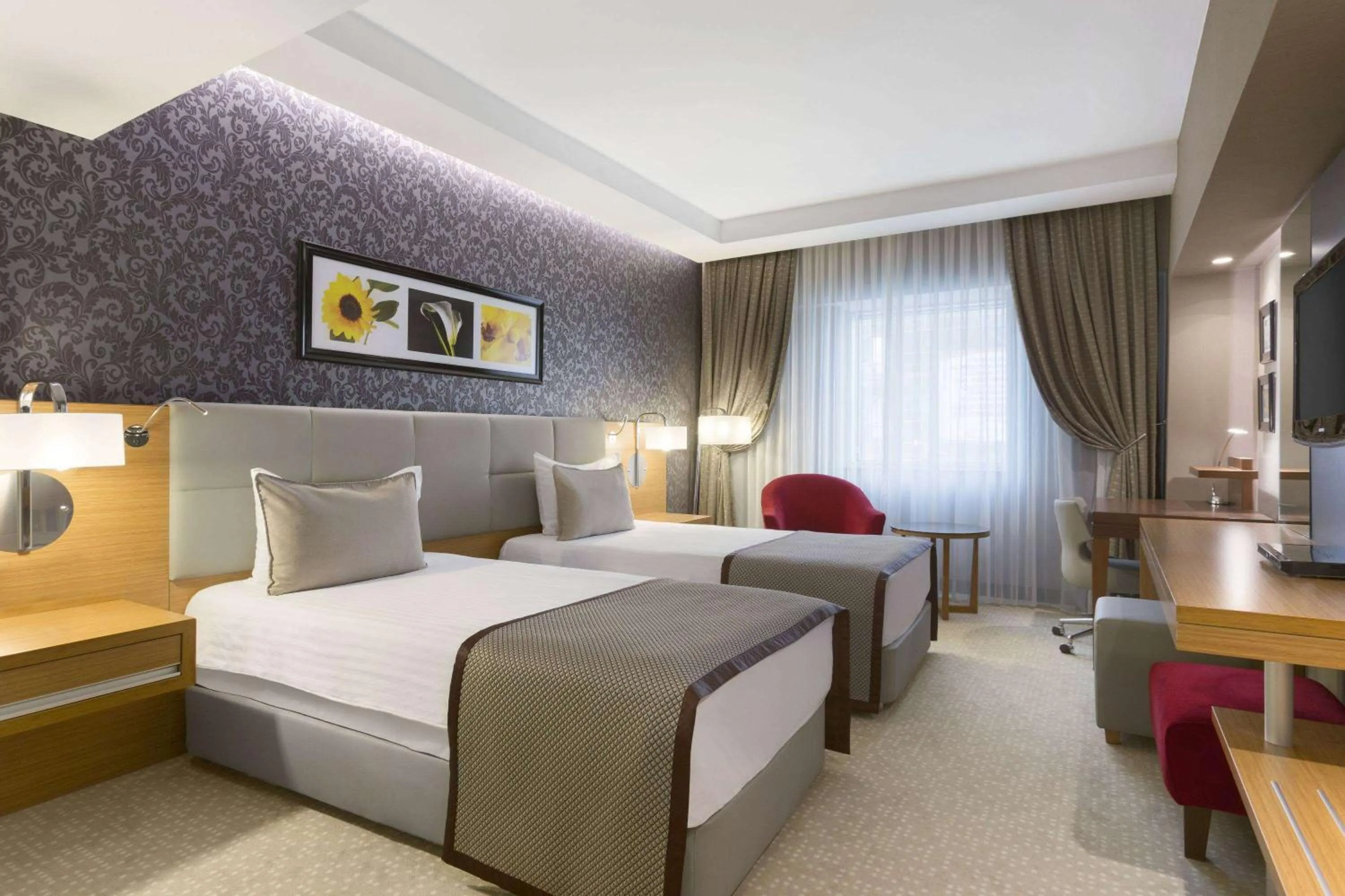 Photo of the whole room, Bed in Ramada Plaza By Wyndham Izmit
