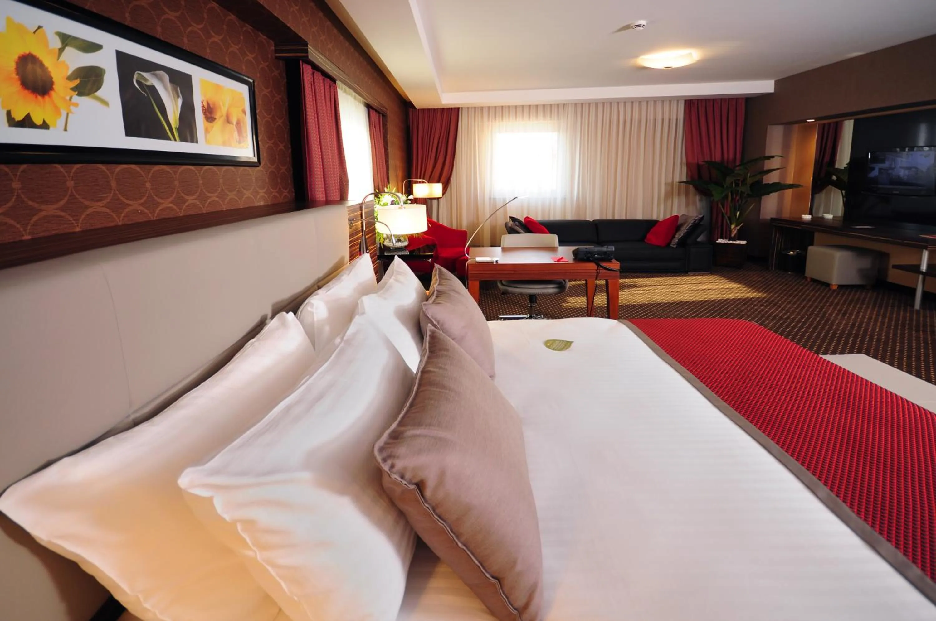 Bed in Ramada Plaza By Wyndham Izmit