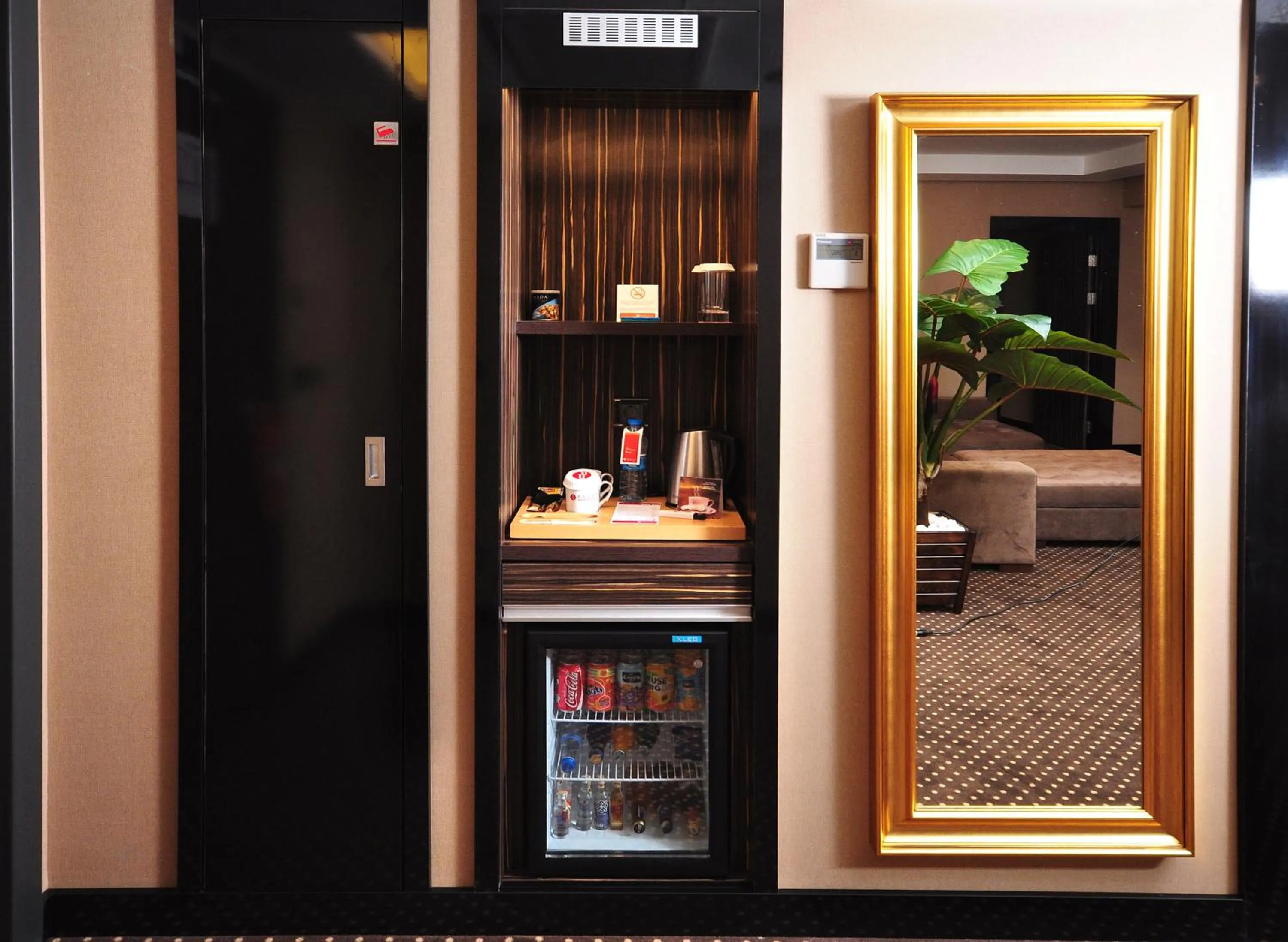 wardrobe in Ramada Plaza By Wyndham Izmit