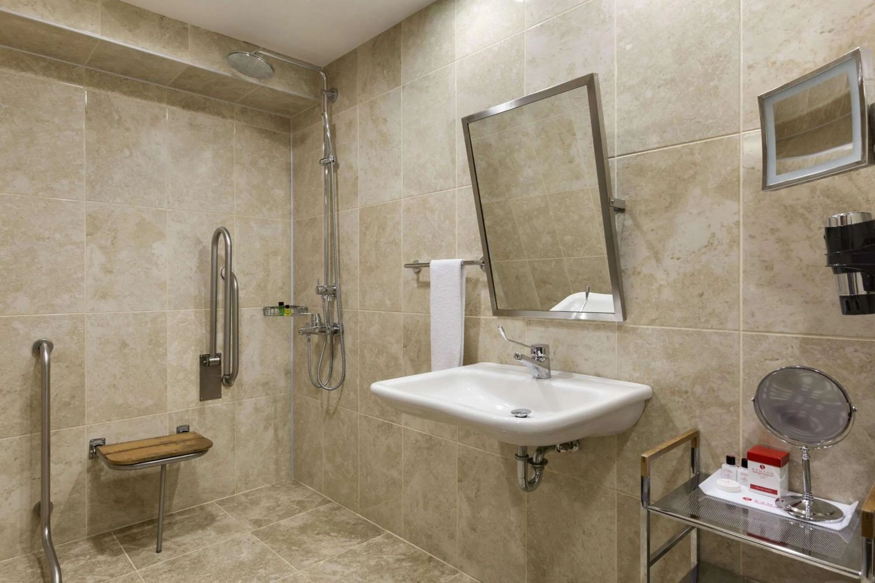Bathroom in Ramada Plaza By Wyndham Izmit
