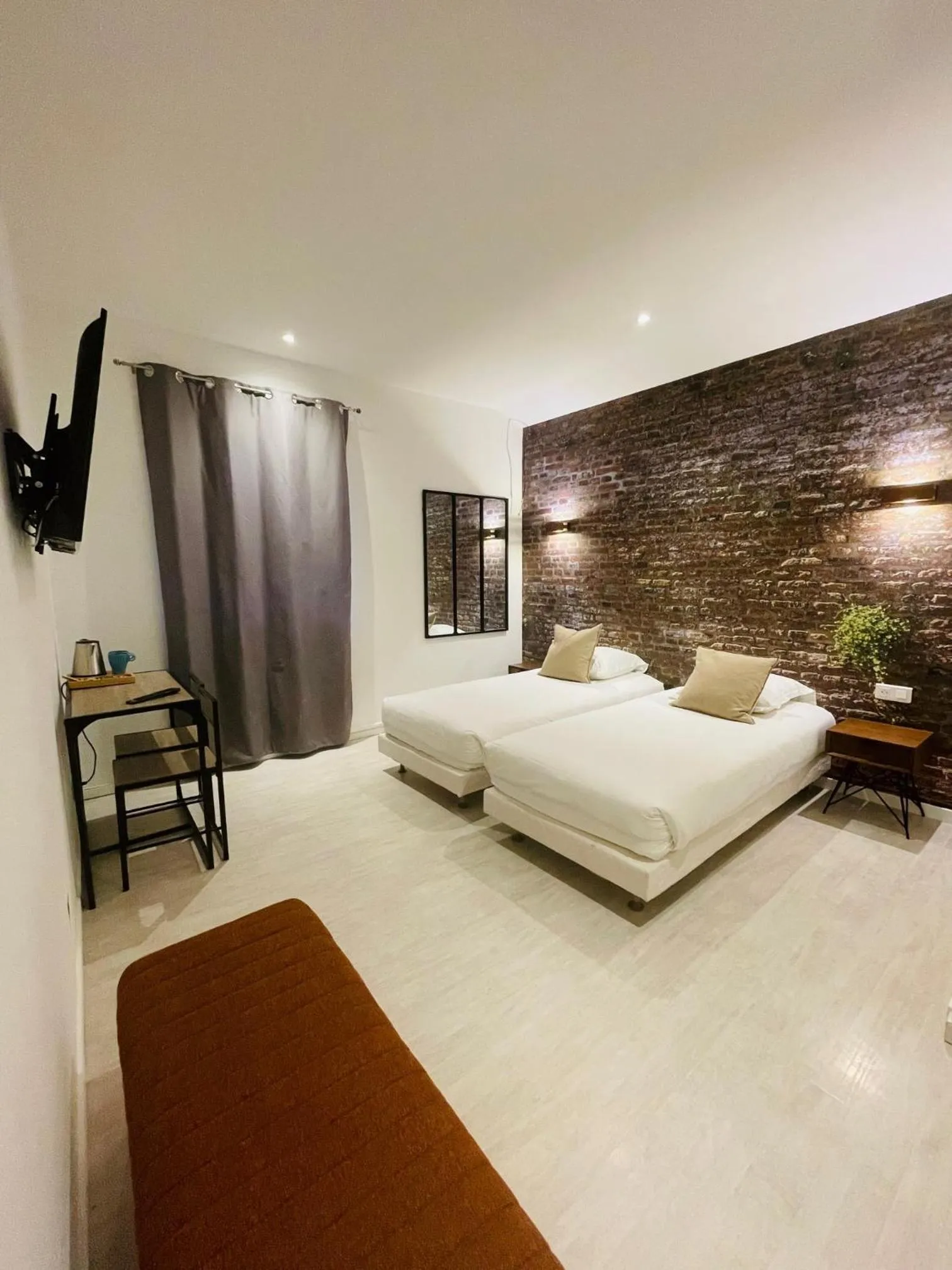 Photo of the whole room, Bed in Hôtel La Bastide de Vaison